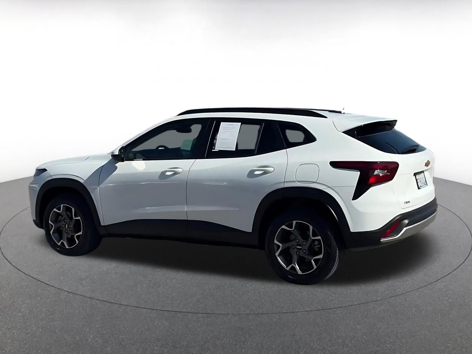 Thumbnail: 2025 Chevrolet Trax - 10