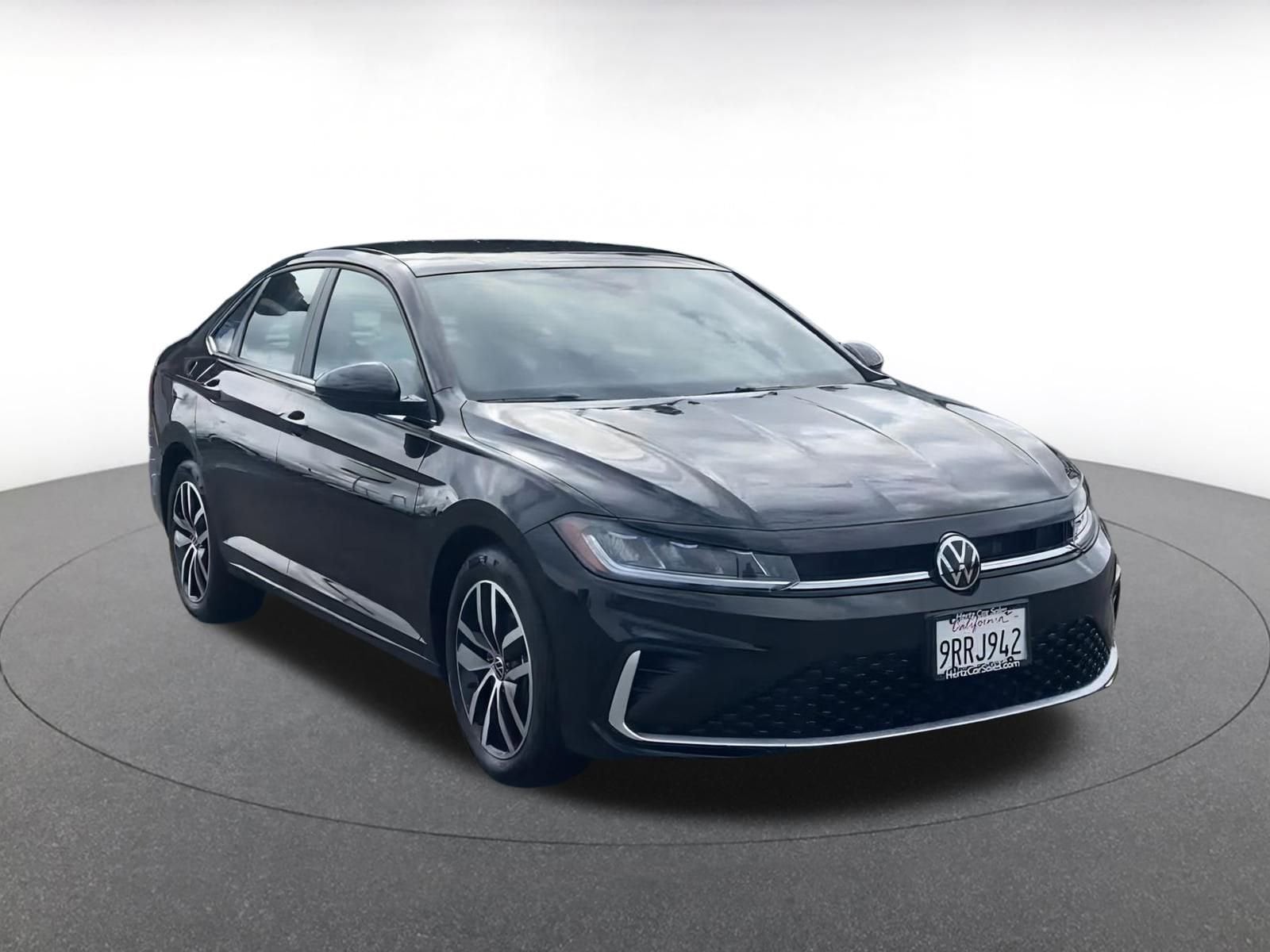 Thumbnail: 2025 Volkswagen Jetta - 3