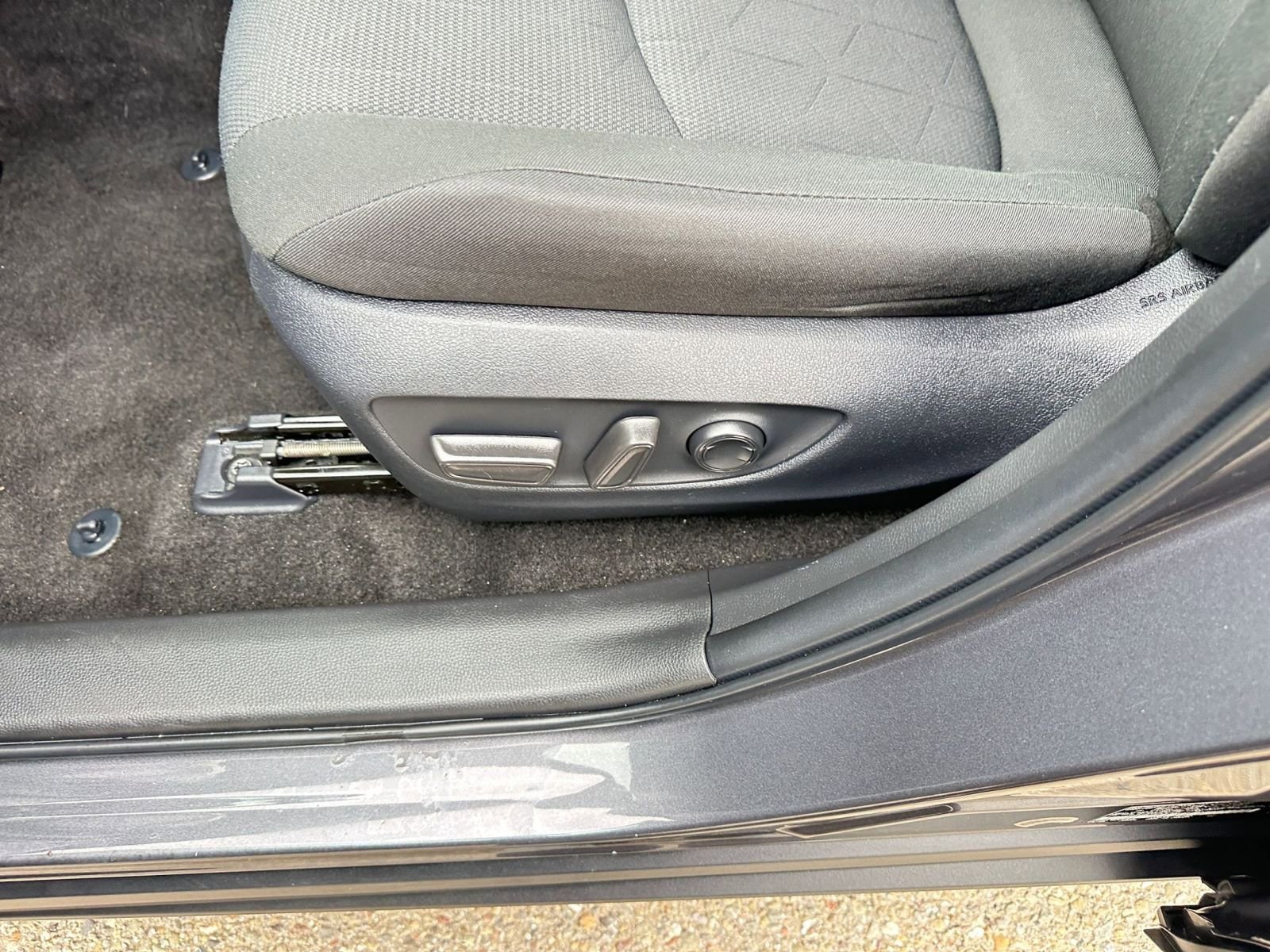 Thumbnail: 2025 Toyota RAV4 - 23