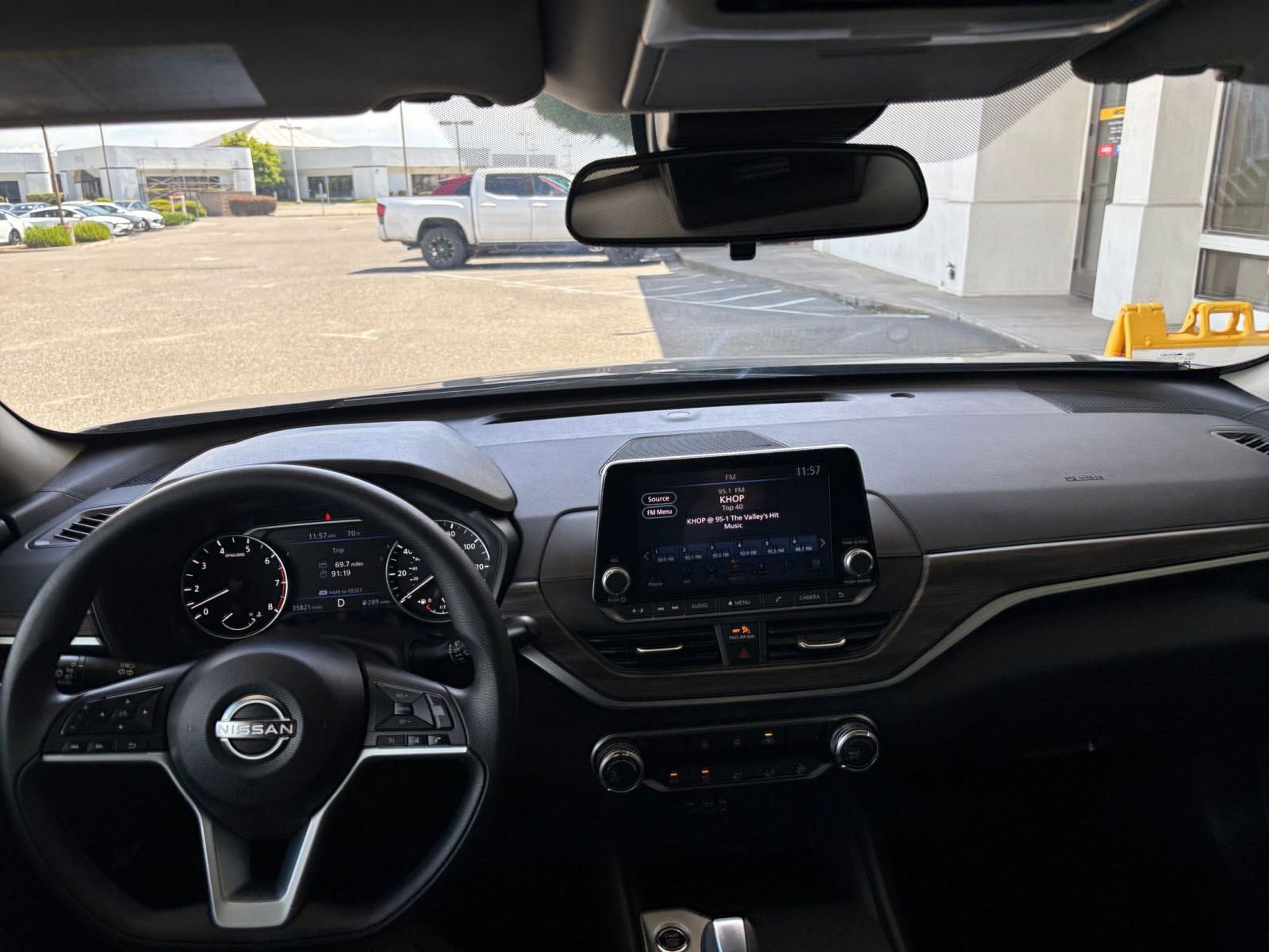 Thumbnail: 2025 Nissan Altima - 34