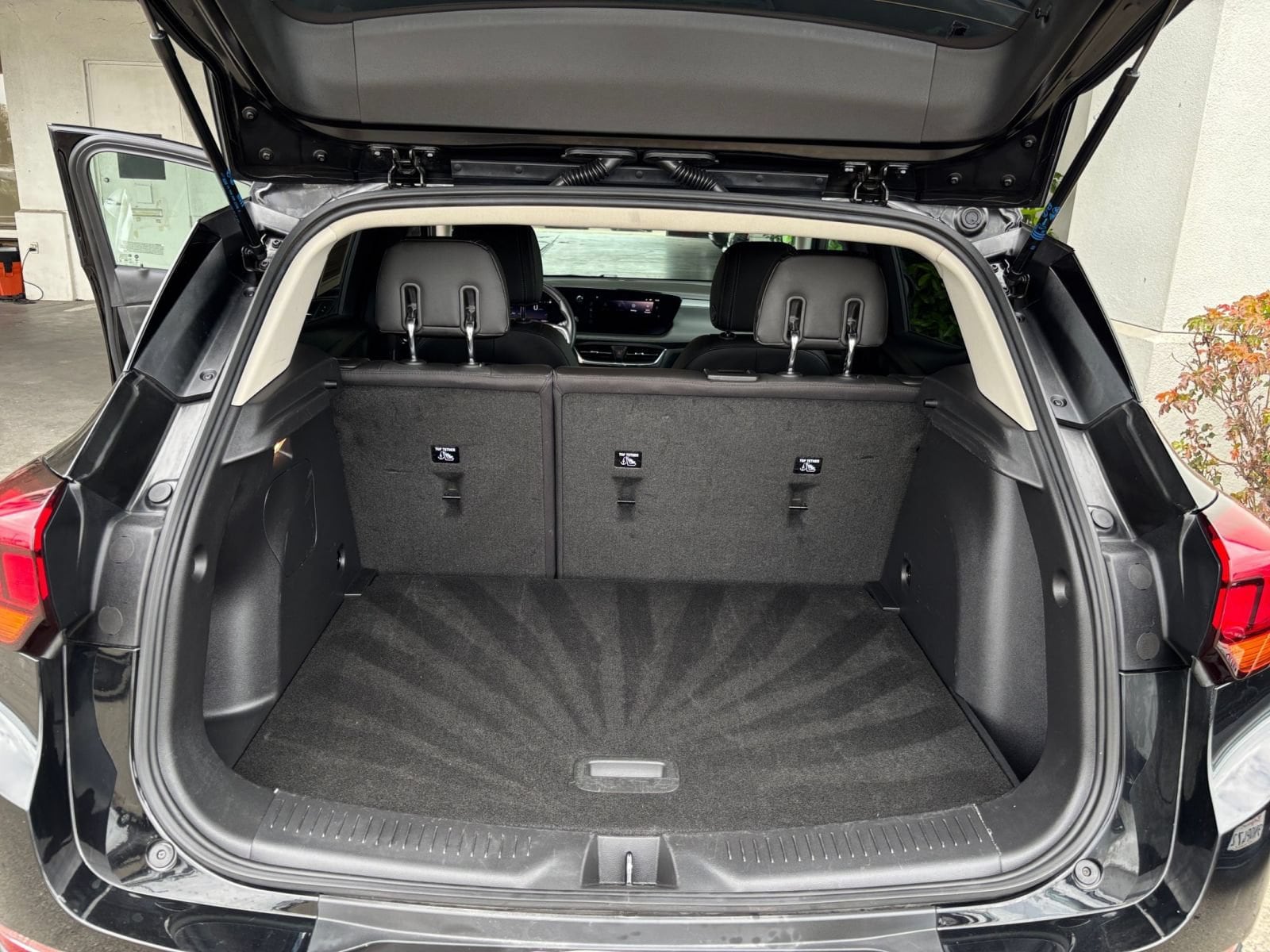 Thumbnail: 2025 Buick Encore GX - 31