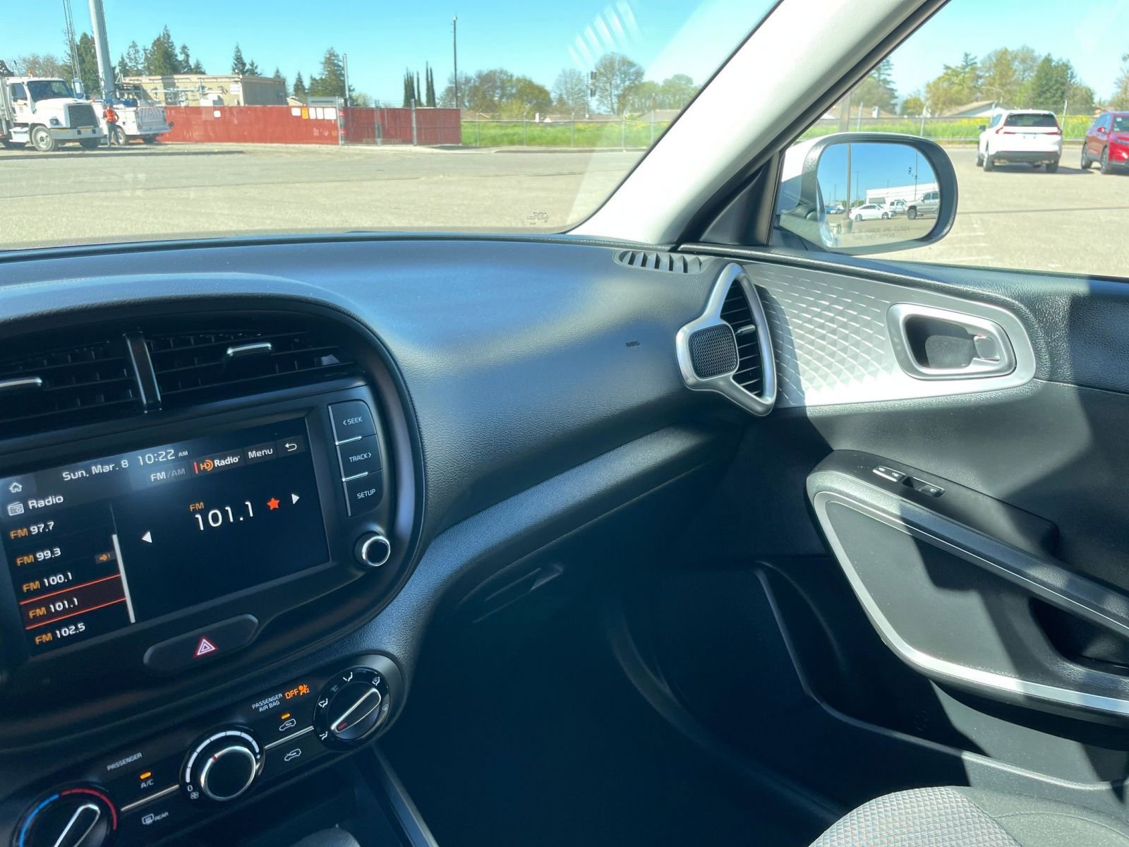 Thumbnail: 2025 Kia Soul - 32