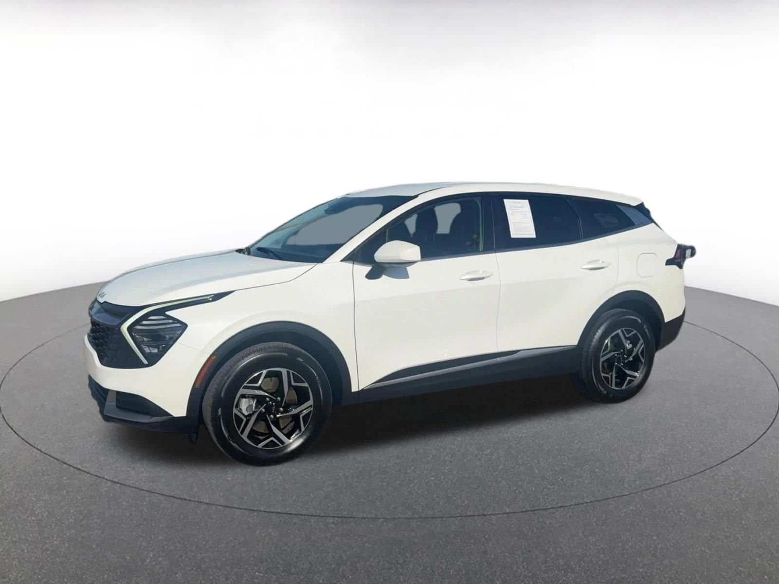 Thumbnail: 2025 Kia Sportage - 8