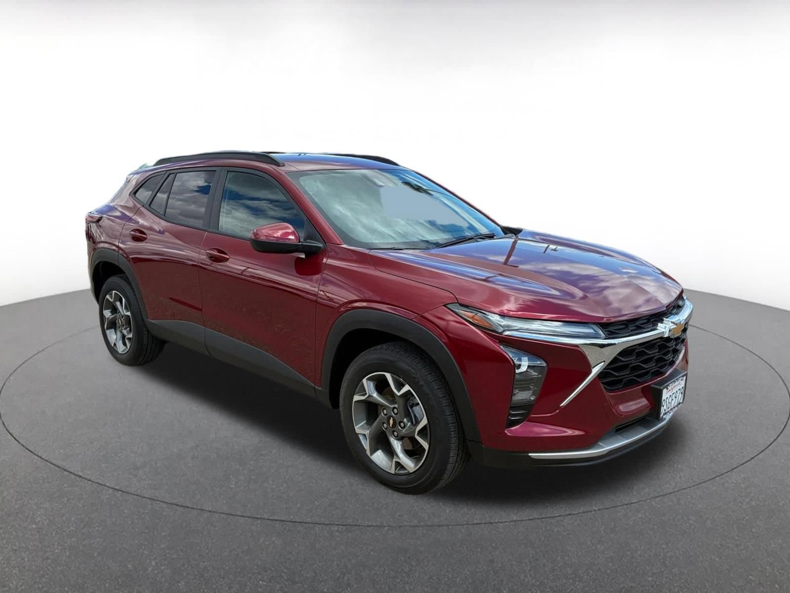 Thumbnail: 2025 Chevrolet Trax - 1