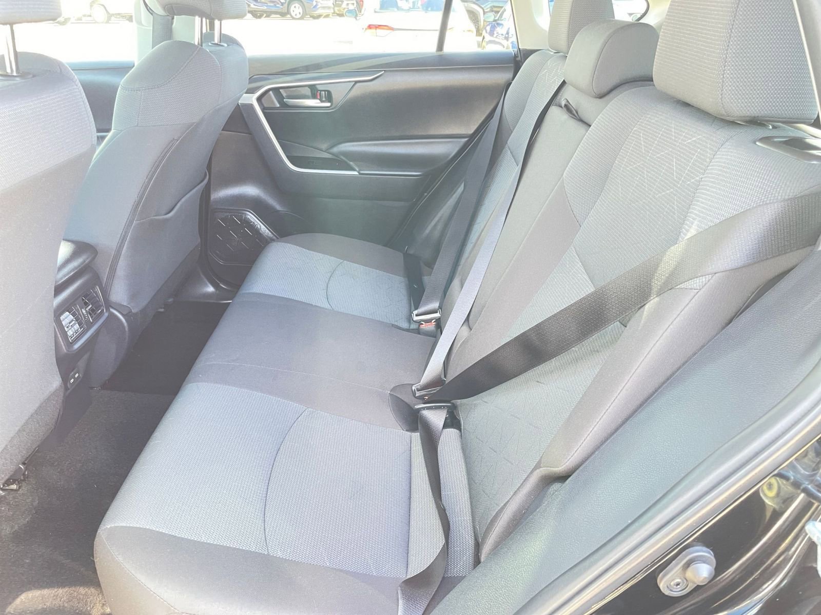 Thumbnail: 2025 Toyota RAV4 - 25