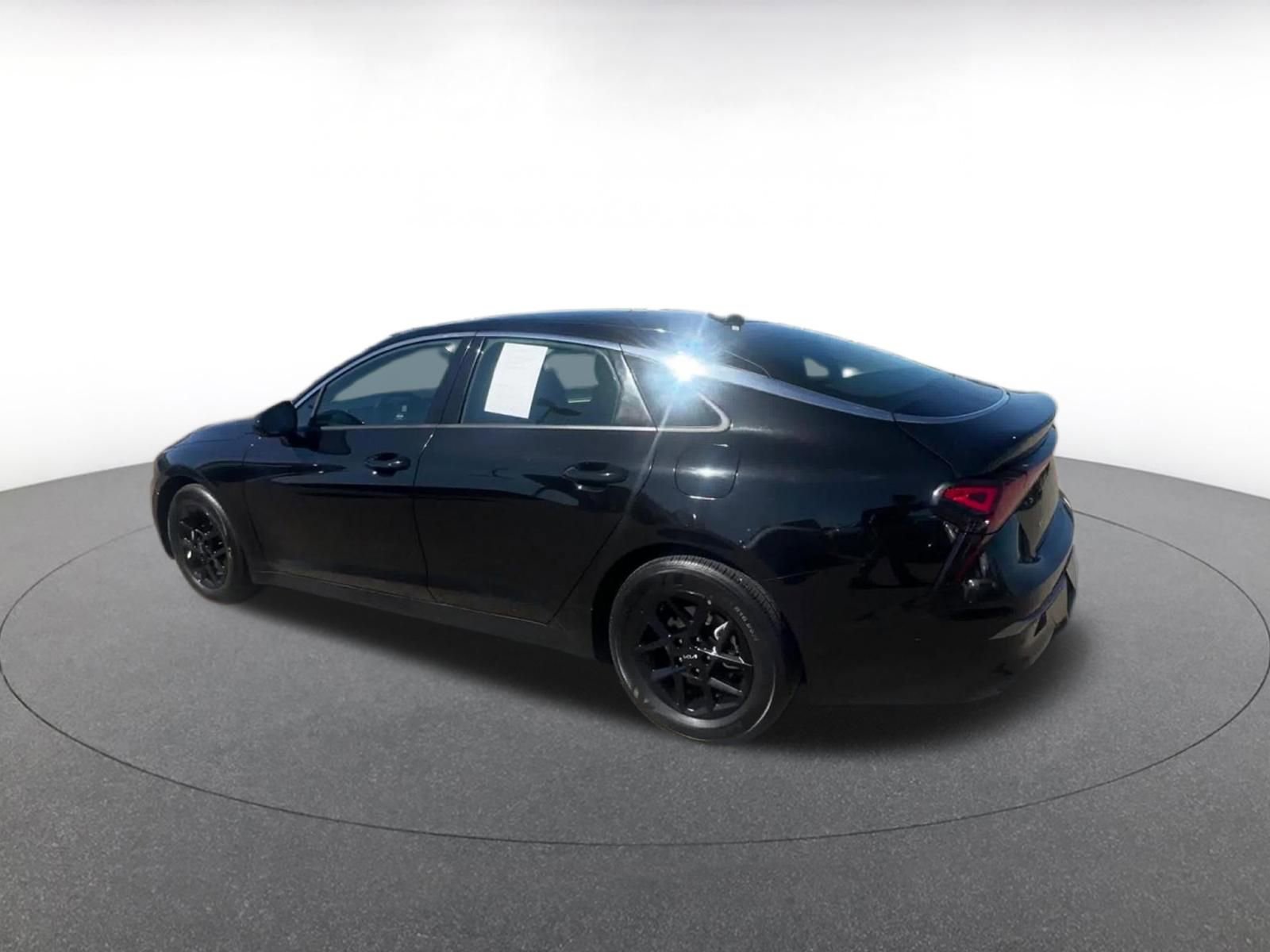 Thumbnail: 2025 Kia K5 - 10