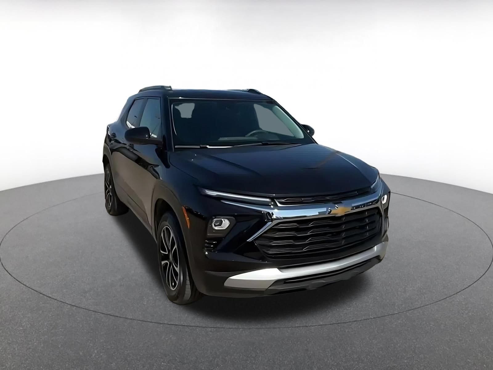 Thumbnail: 2025 Chevrolet TrailBlazer - 3