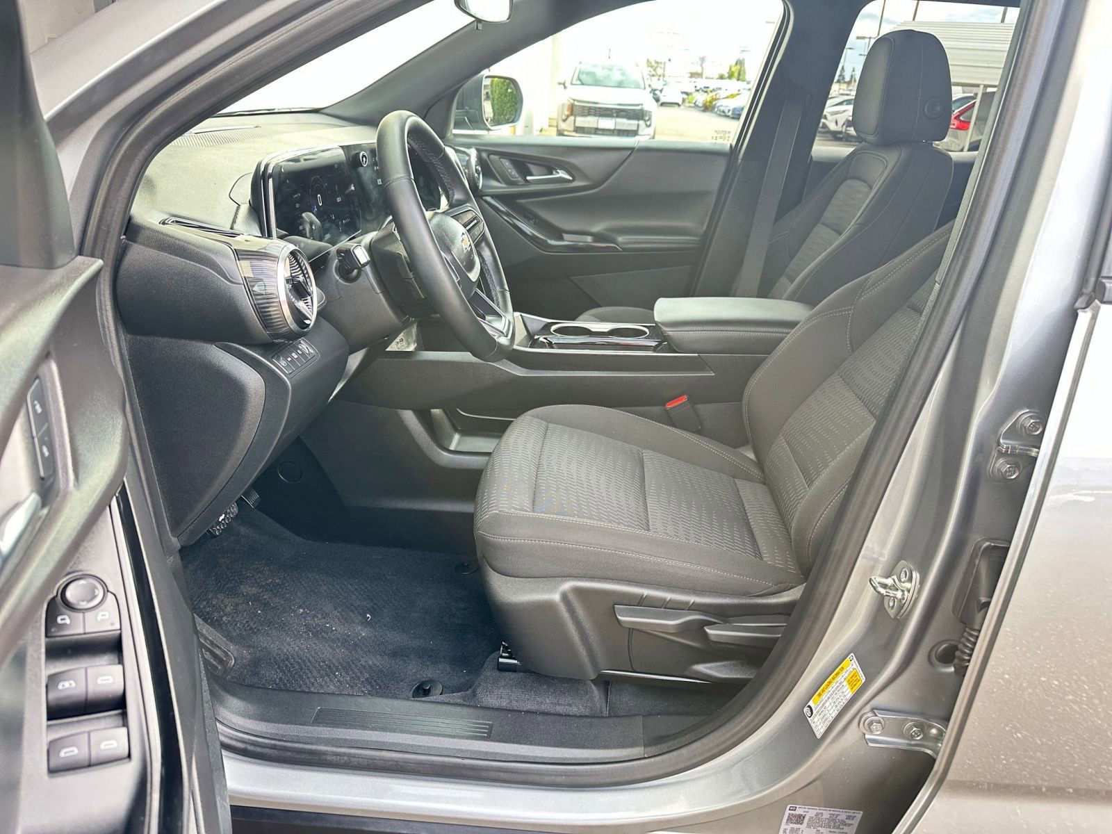 Thumbnail: 2025 Chevrolet Equinox - 27