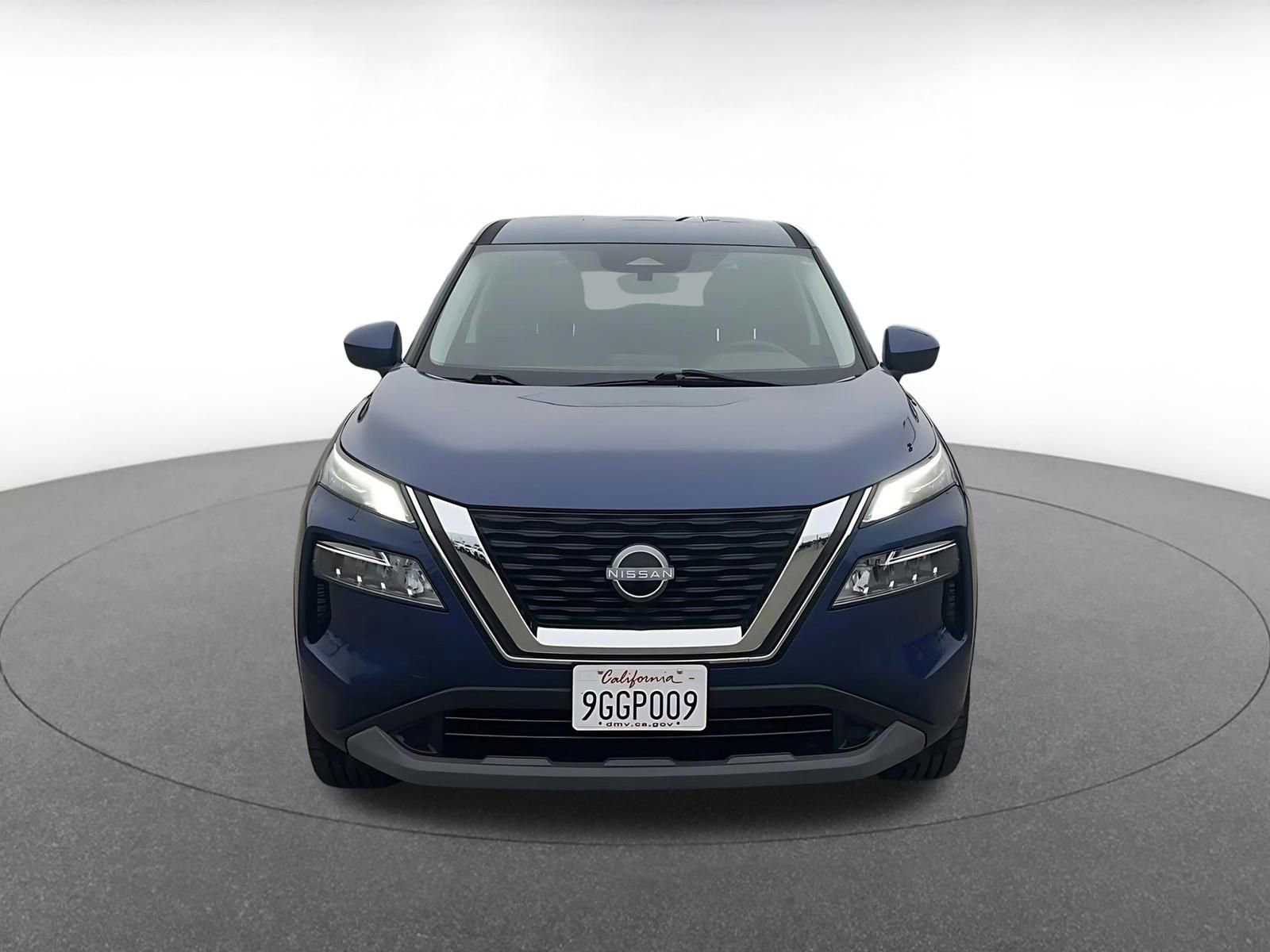 Thumbnail: 2023 Nissan Rogue - 4