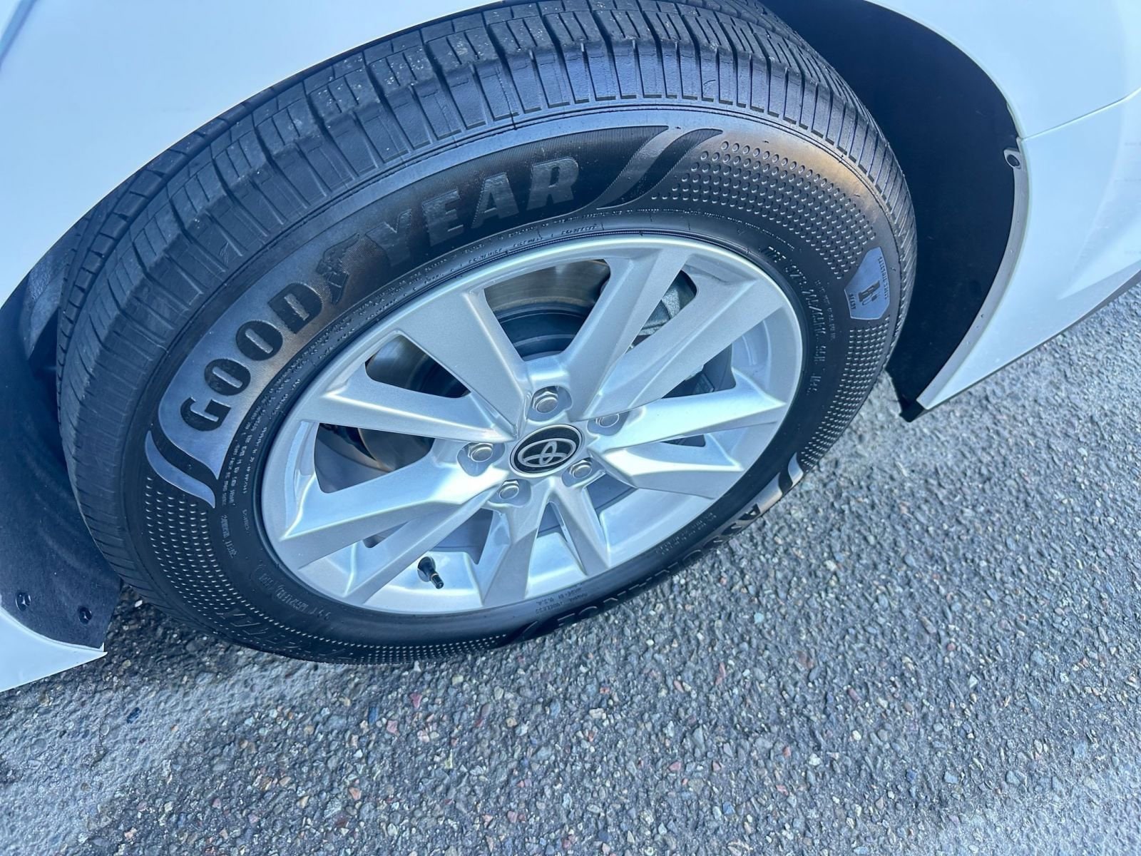 Thumbnail: 2025 Toyota Camry - 30