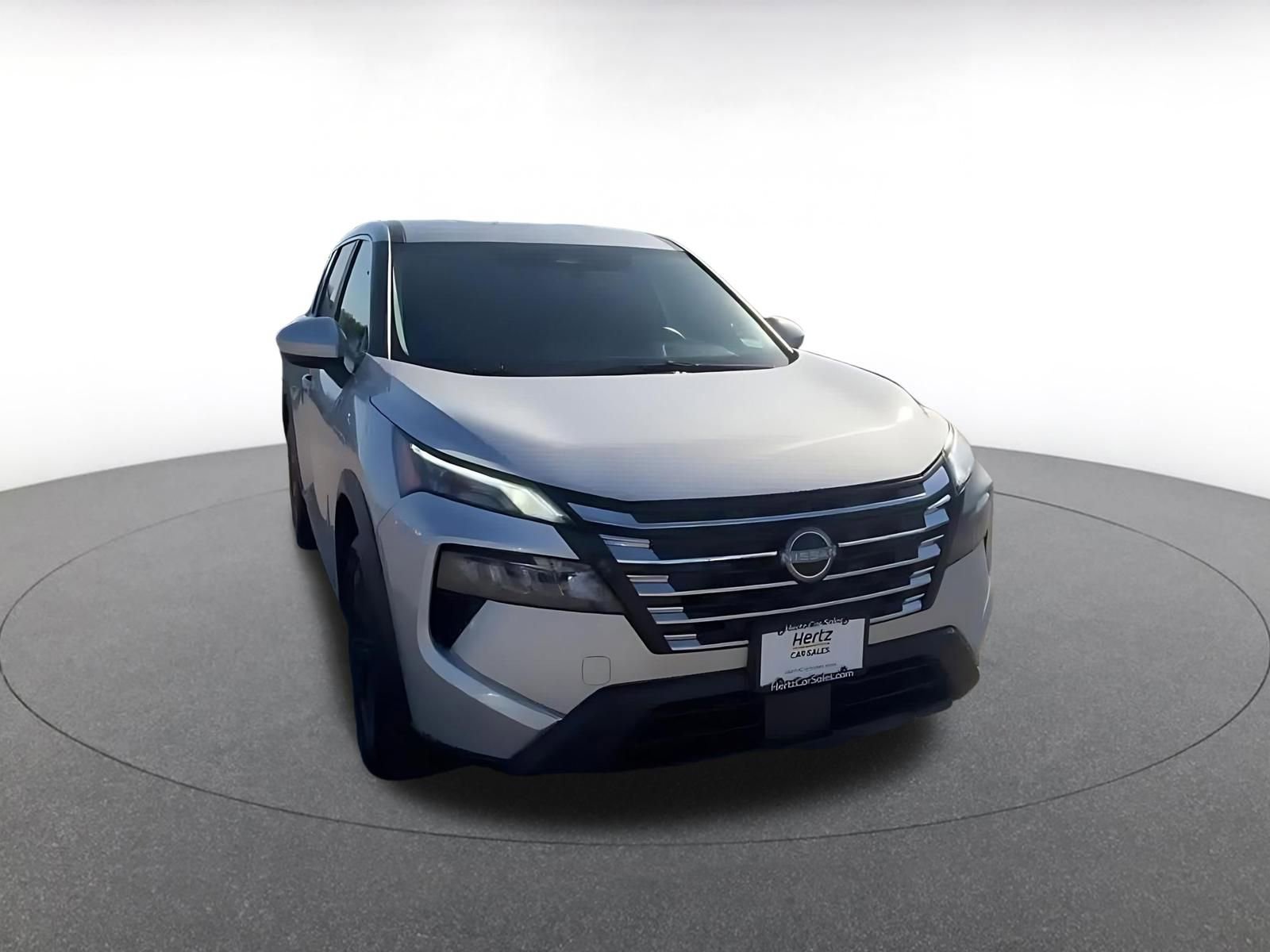 Thumbnail: 2025 Nissan Rogue - 3