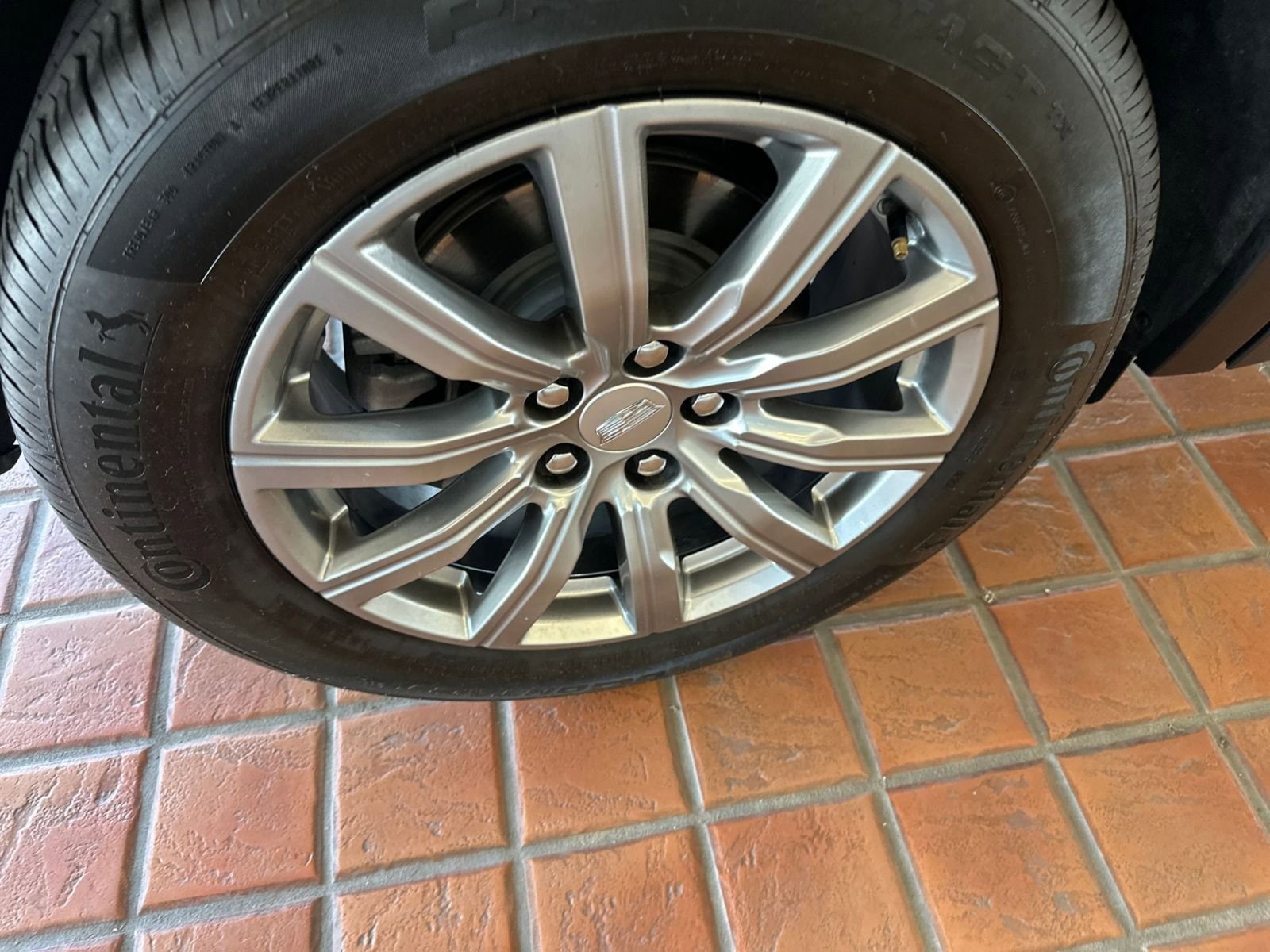 Thumbnail: 2023 Cadillac XT4 - 29