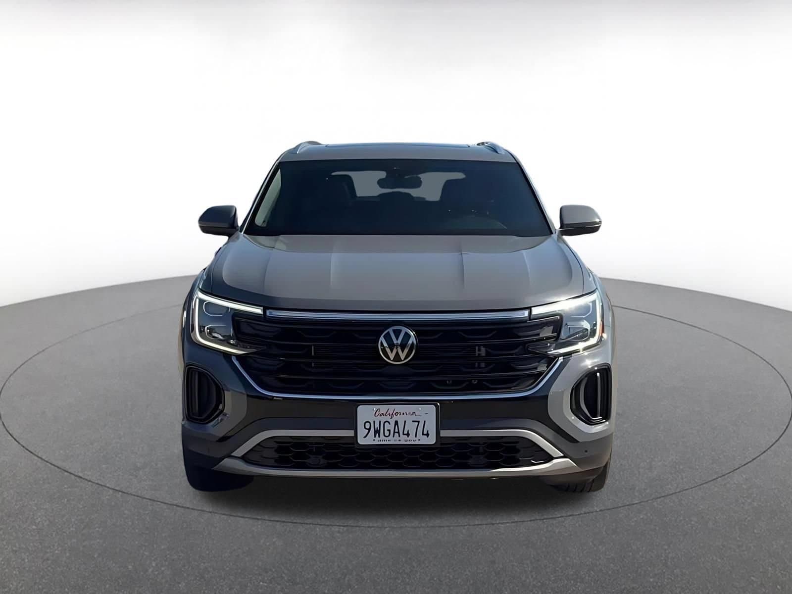 Thumbnail: 2026 Volkswagen Atlas - 3