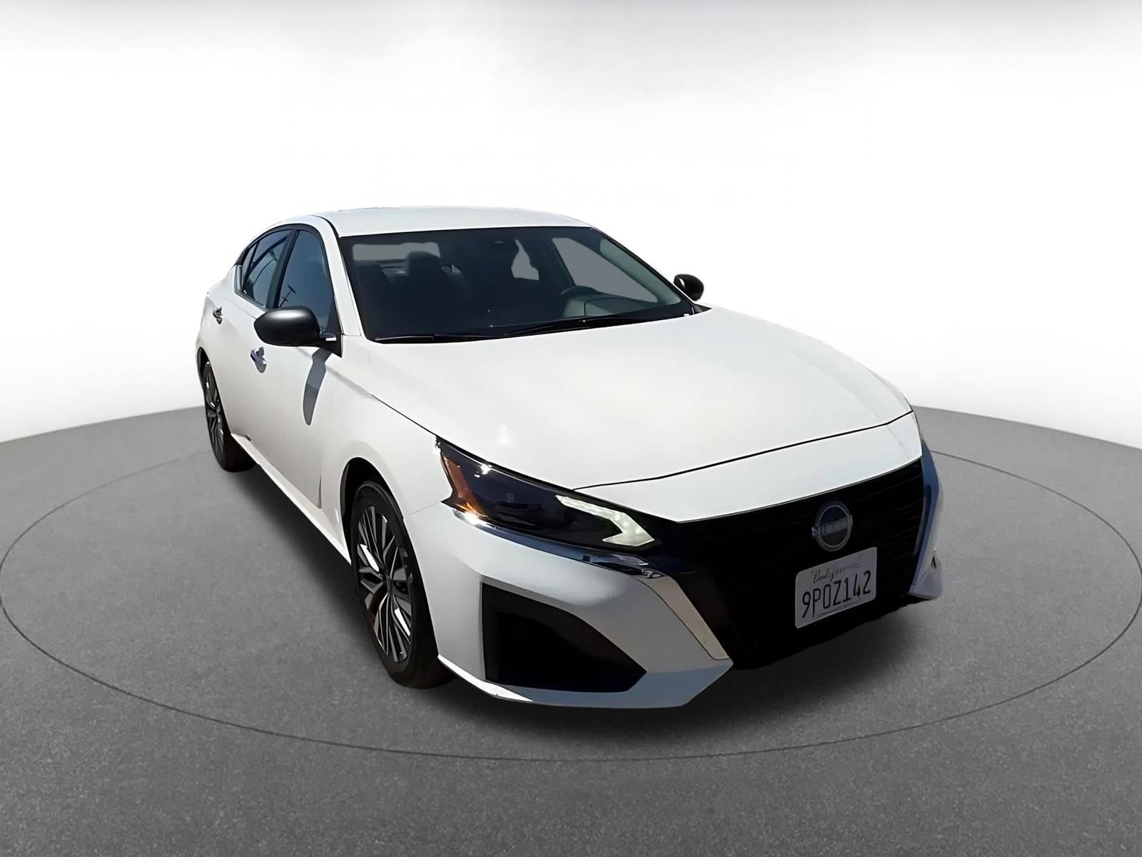Thumbnail: 2025 Nissan Altima - 3