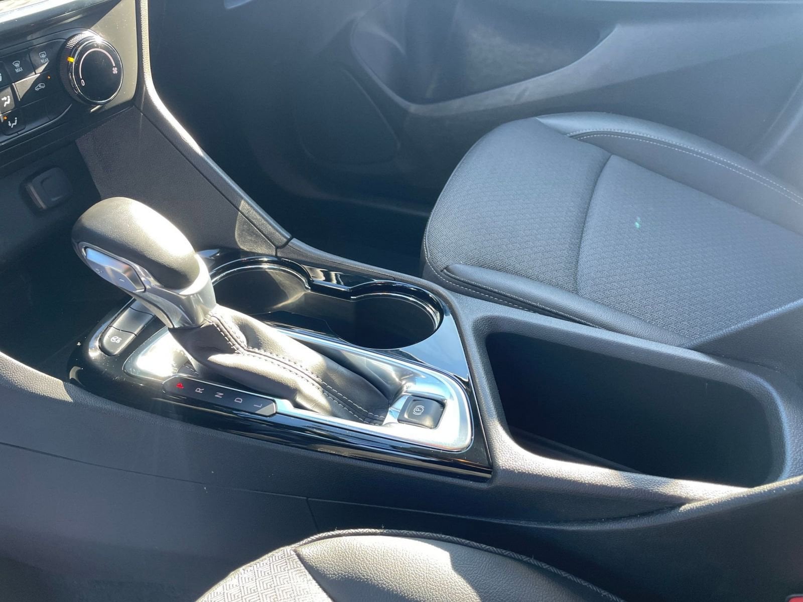 2025 Buick Encore GX Preferred - Photo 41
