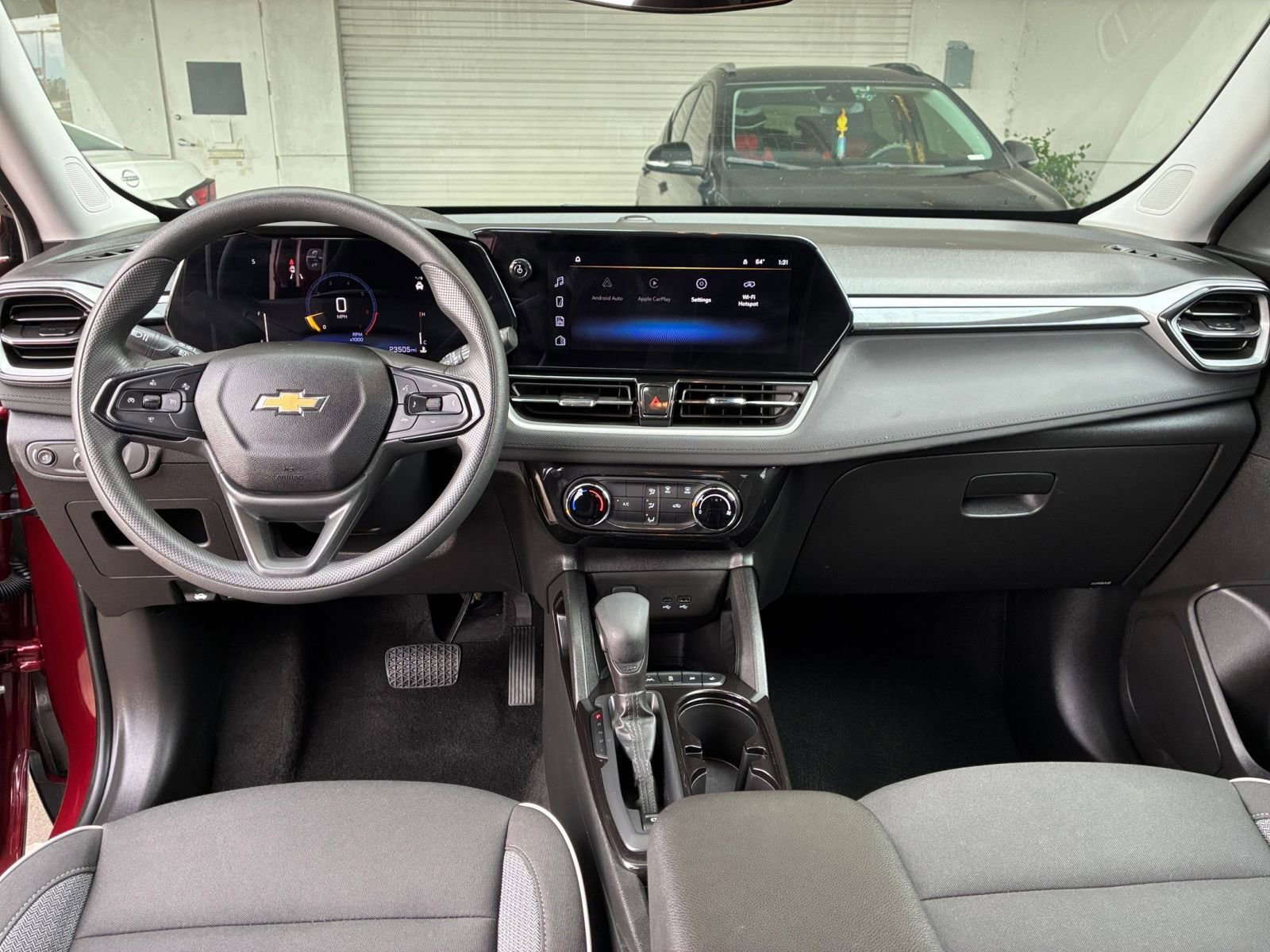 Thumbnail: 2025 Chevrolet TrailBlazer - 32