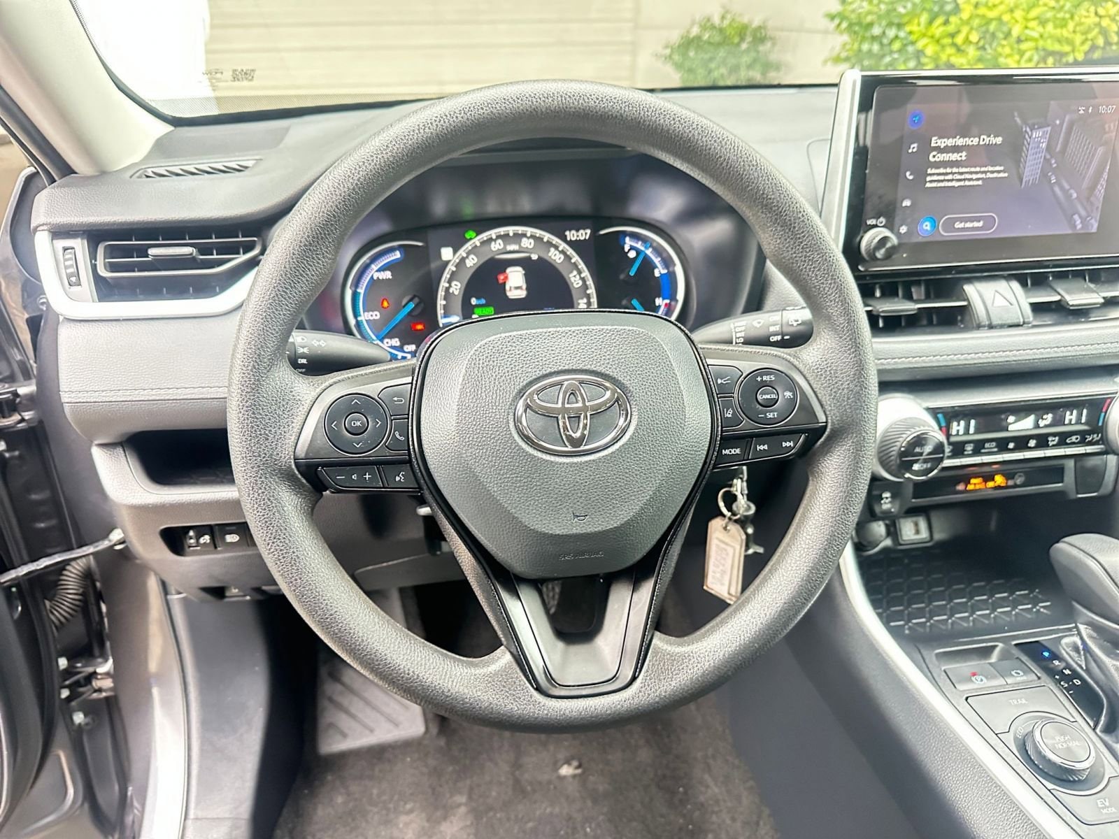 Thumbnail: 2025 Toyota RAV4 - 28