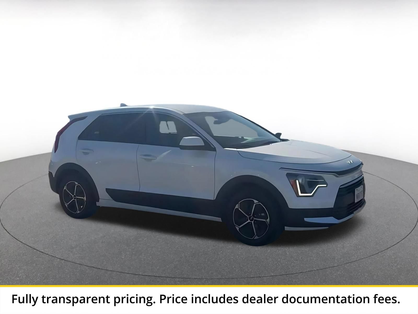 Thumbnail: 2026 Kia Niro - 1