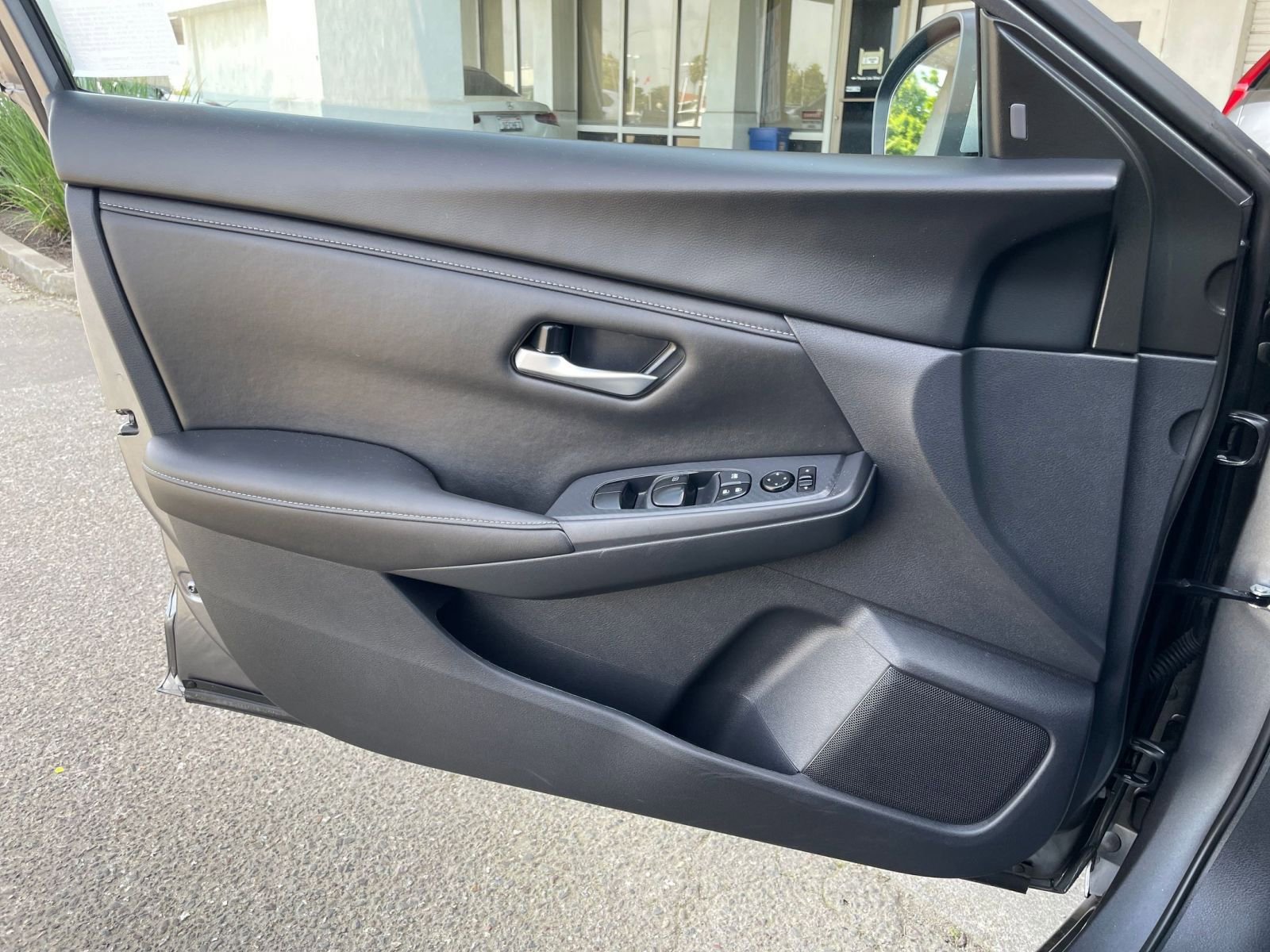 Thumbnail: 2025 Nissan Sentra - 18