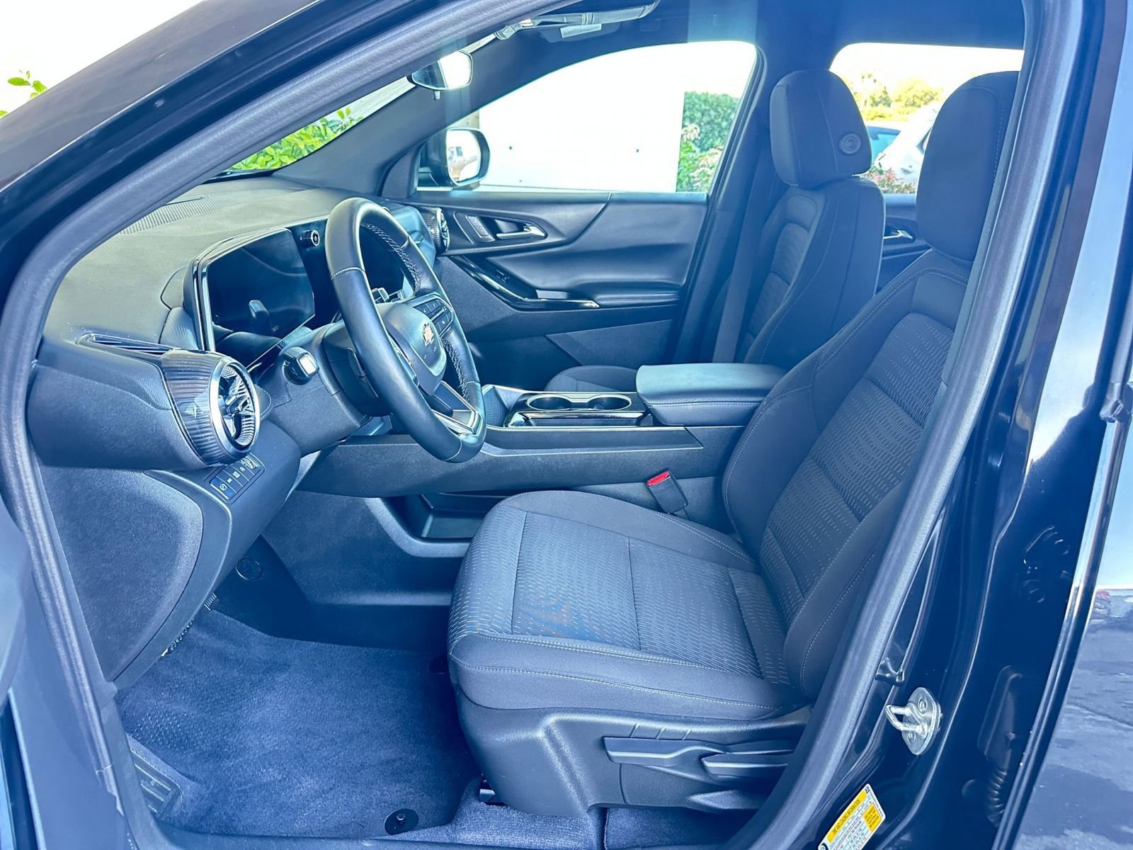 Thumbnail: 2025 Chevrolet Equinox - 27