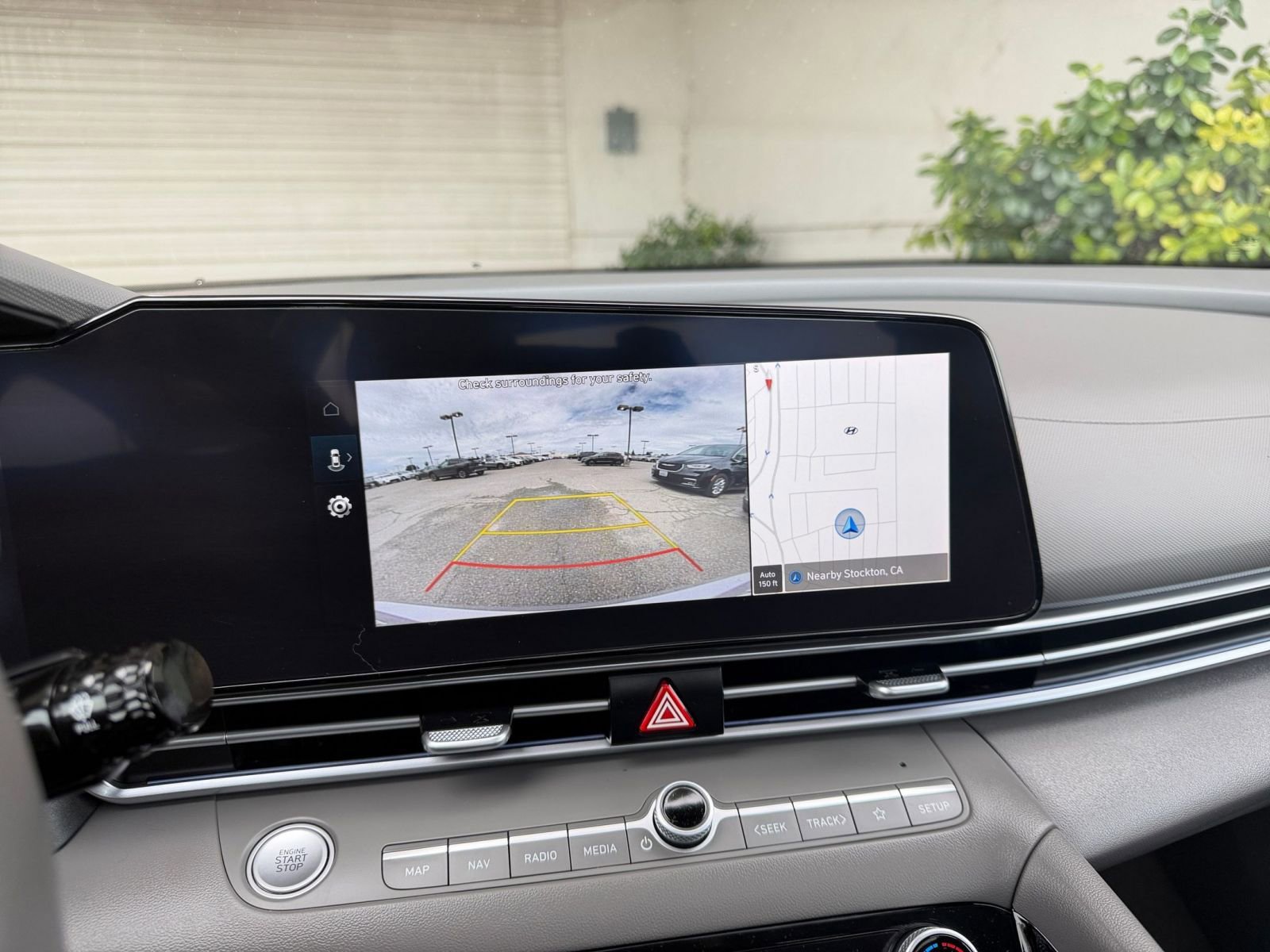 Thumbnail: 2025 Hyundai Elantra - 25