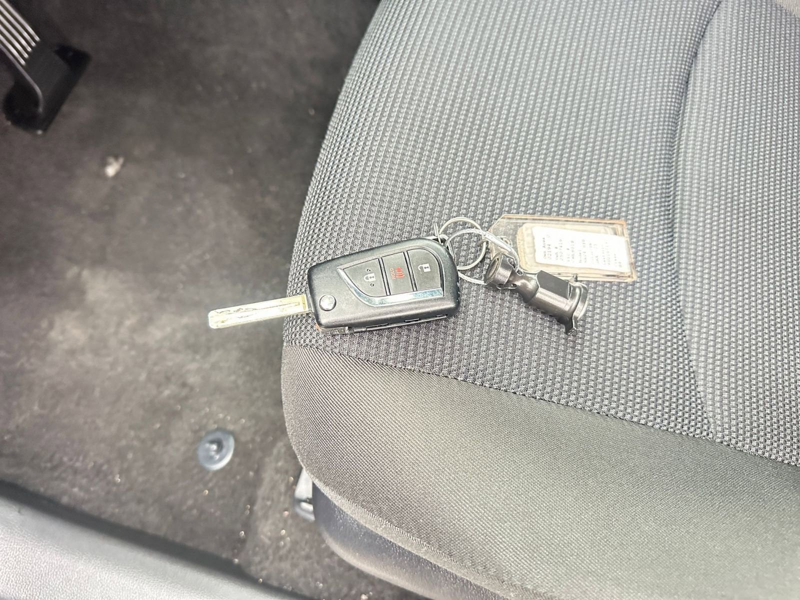 Thumbnail: 2025 Toyota RAV4 - 22