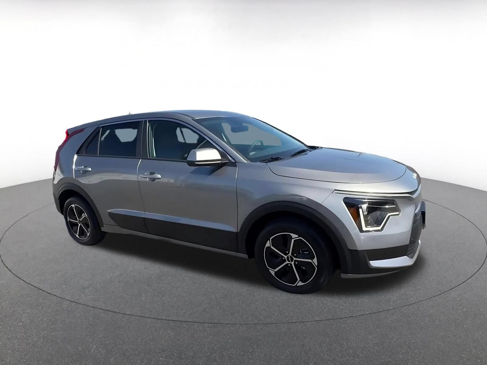 Thumbnail: 2026 Kia Niro - 2