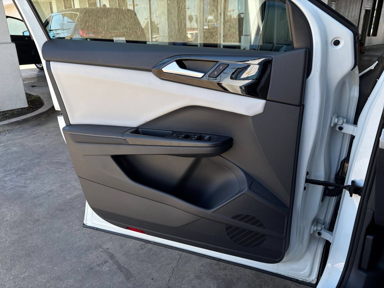 Thumbnail: 2026 Volkswagen Taos - 18