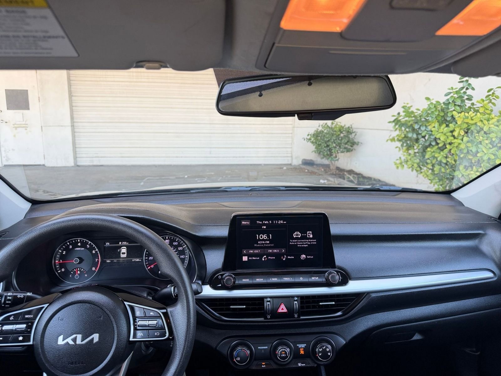 Thumbnail: 2023 Kia Forte - 33