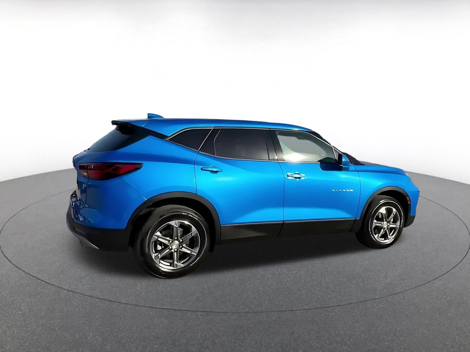 Thumbnail: 2026 Chevrolet Blazer - 15