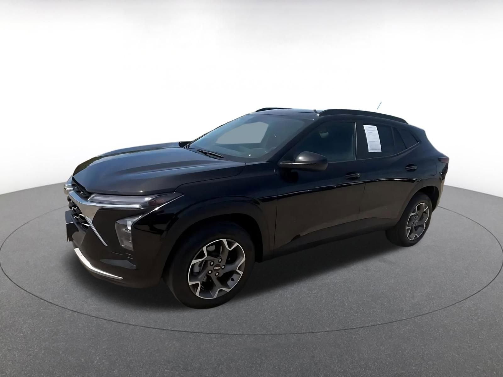 Thumbnail: 2025 Chevrolet Trax - 8