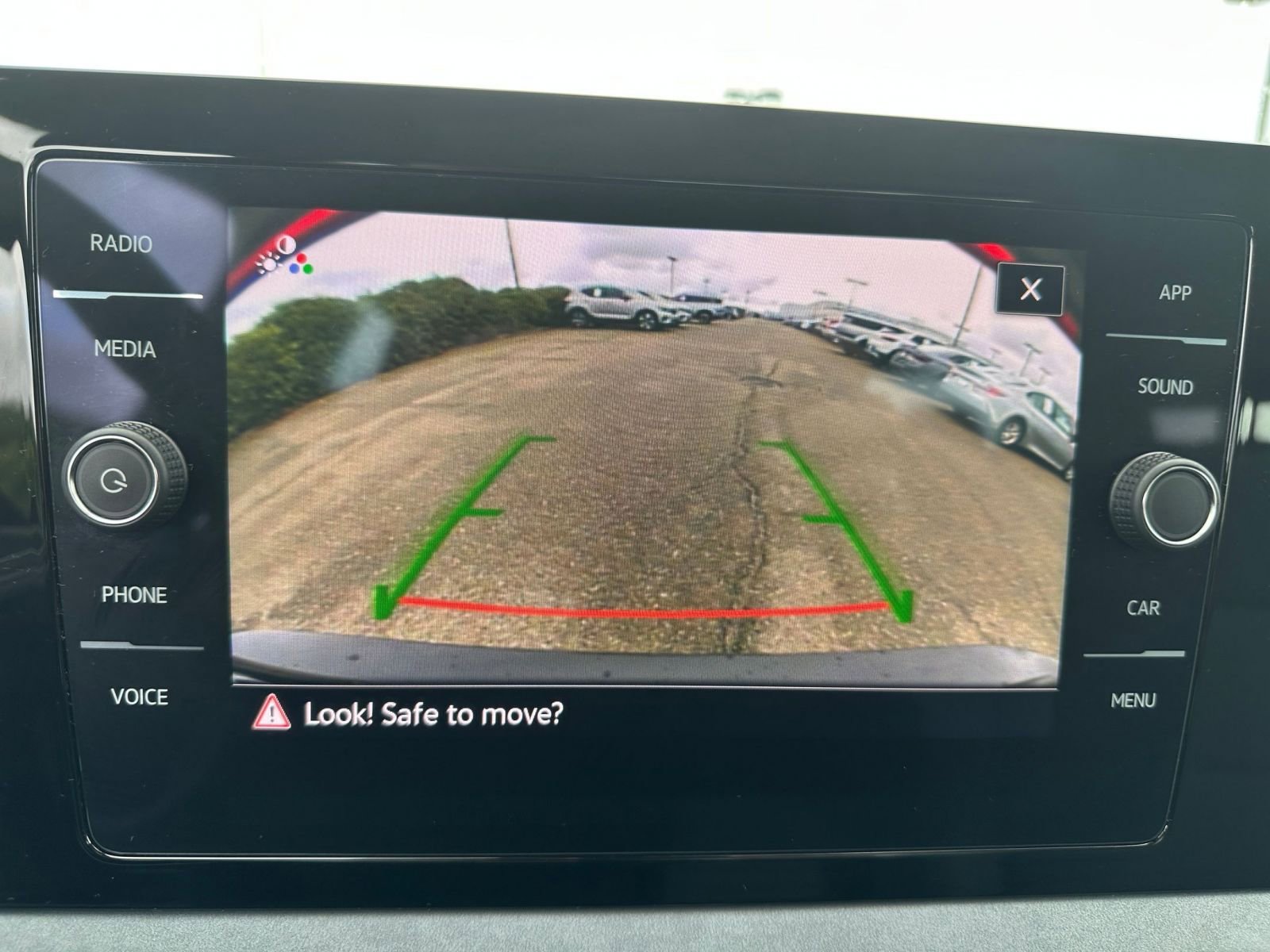 Thumbnail: 2025 Volkswagen Jetta - 17