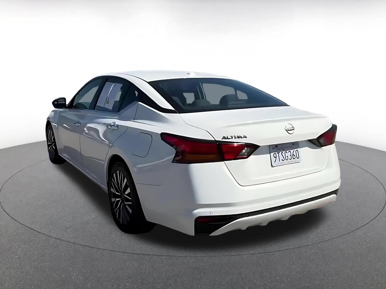Thumbnail: 2025 Nissan Altima - 11