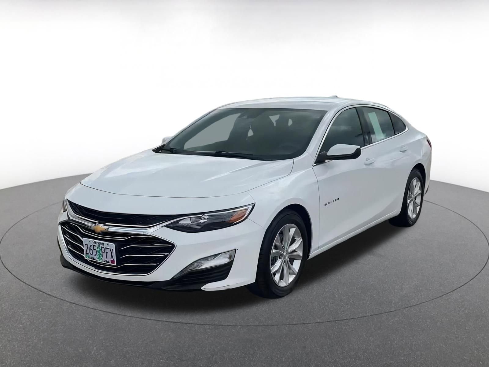 Thumbnail: 2024 Chevrolet Malibu - 6