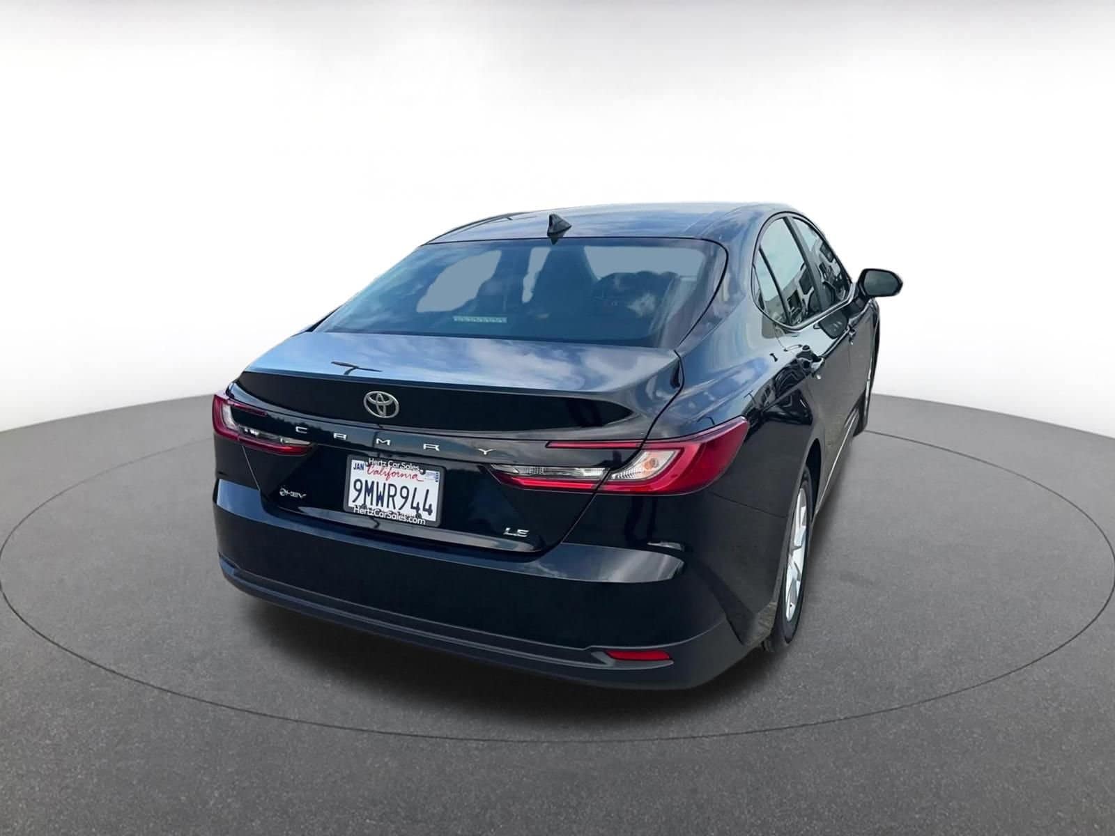 Thumbnail: 2025 Toyota Camry - 15