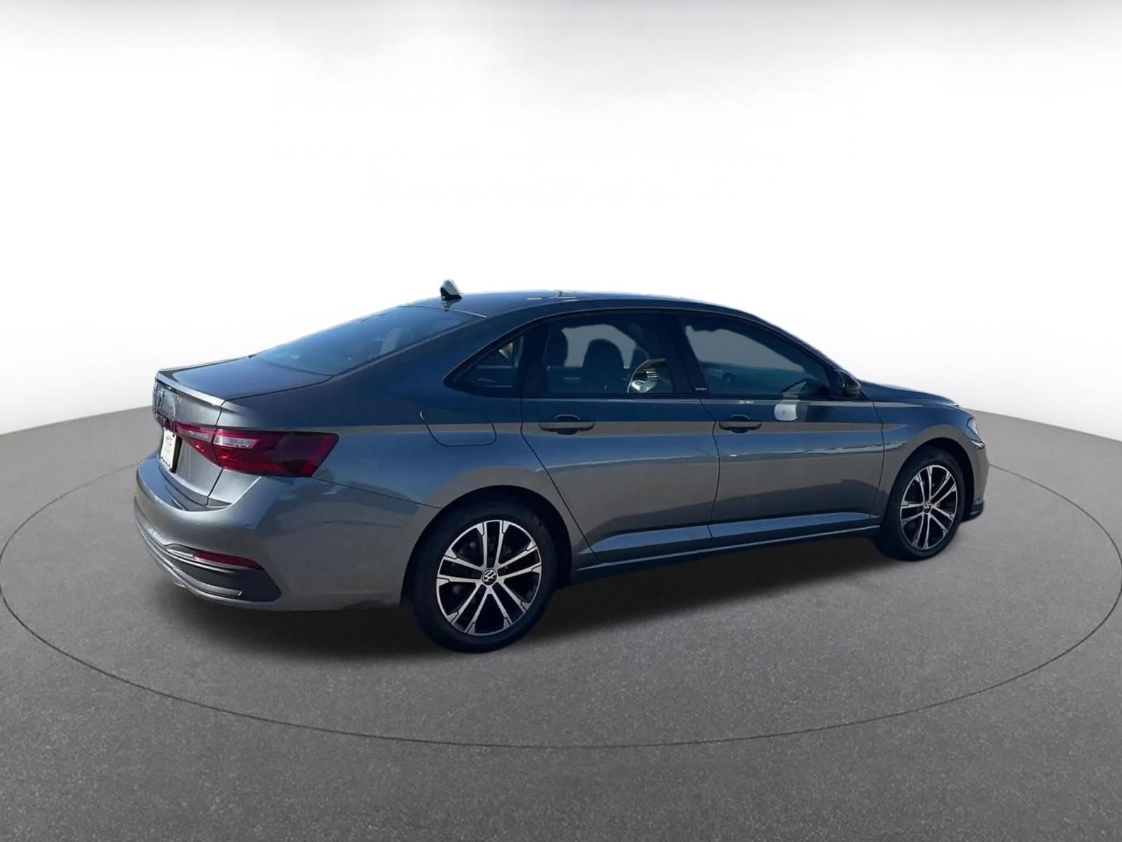 Thumbnail: 2025 Volkswagen Jetta - 14