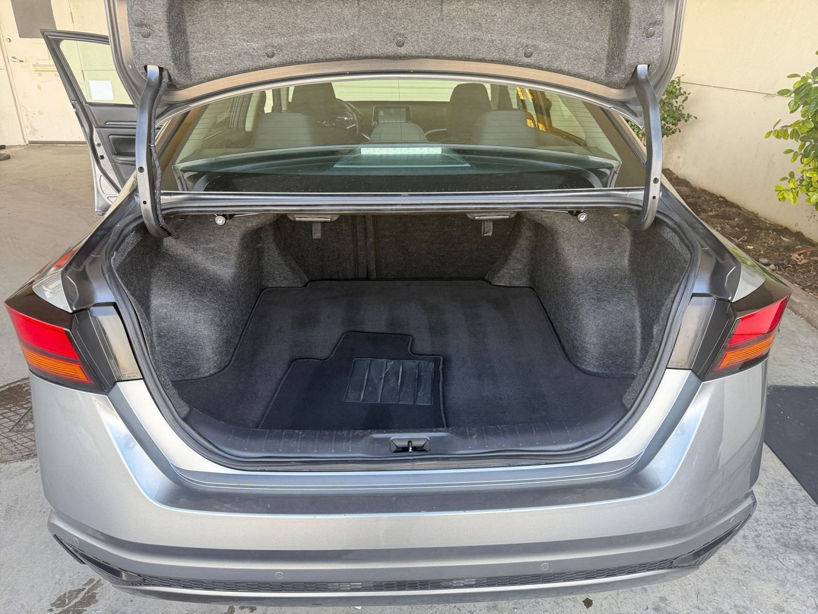 Thumbnail: 2024 Nissan Altima - 32