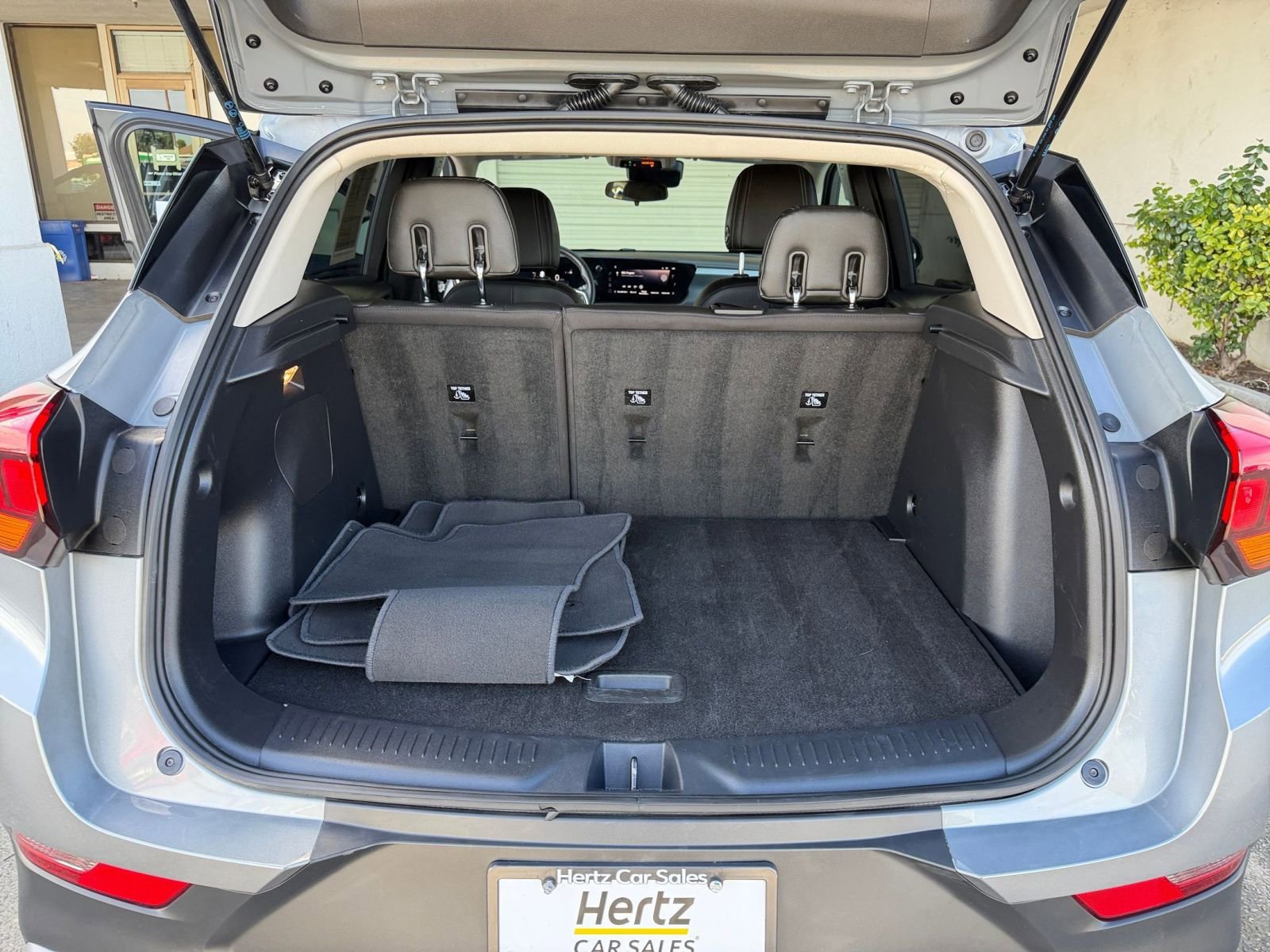 Thumbnail: 2025 Buick Encore GX - 32