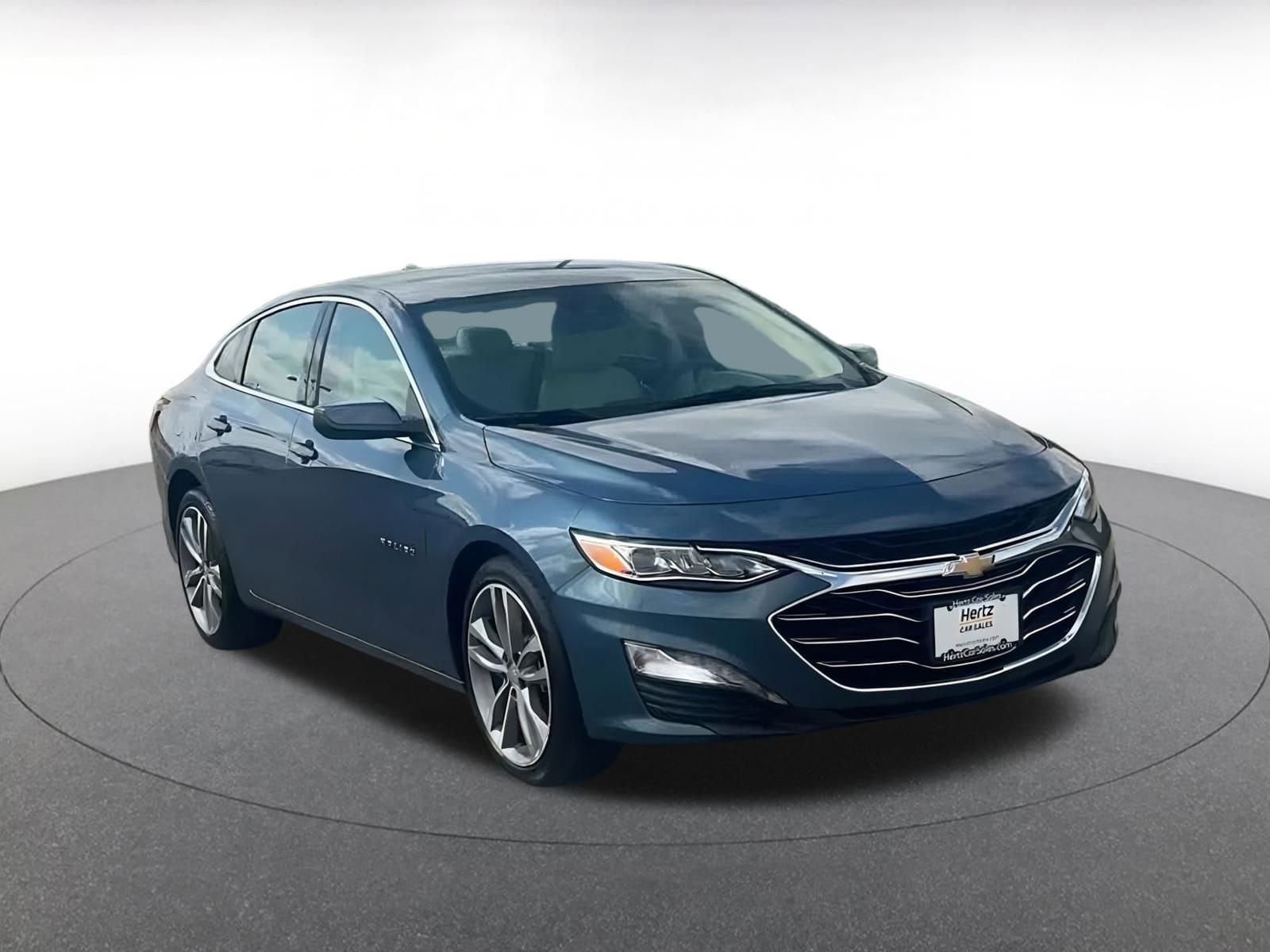 Thumbnail: 2024 Chevrolet Malibu - 3