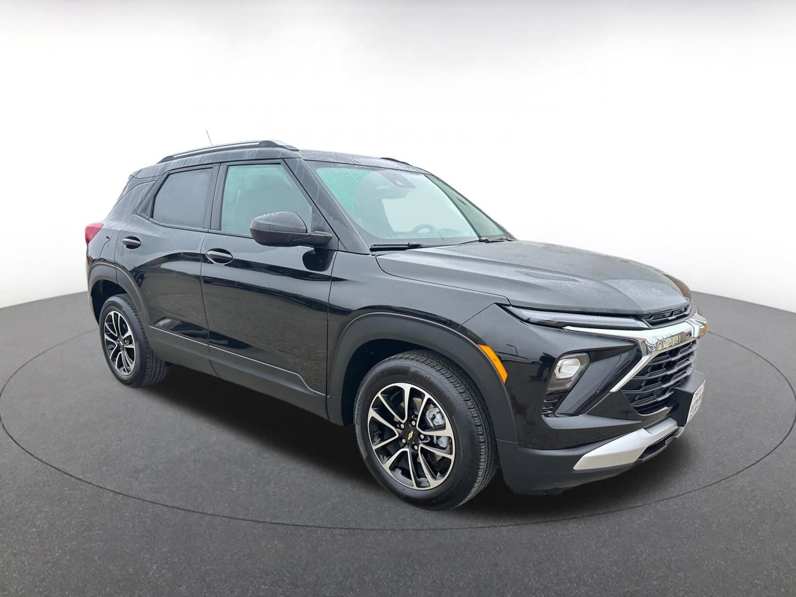 Thumbnail: 2025 Chevrolet TrailBlazer - 1