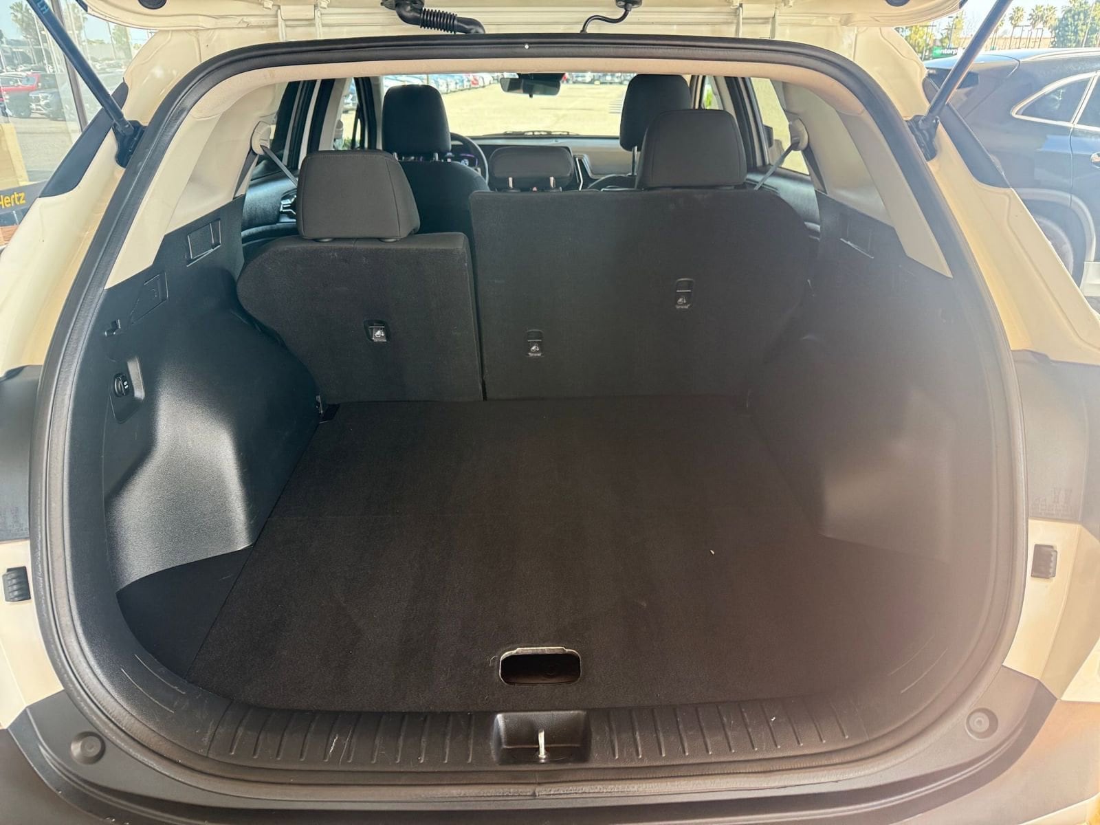 Thumbnail: 2025 Kia Sportage - 29