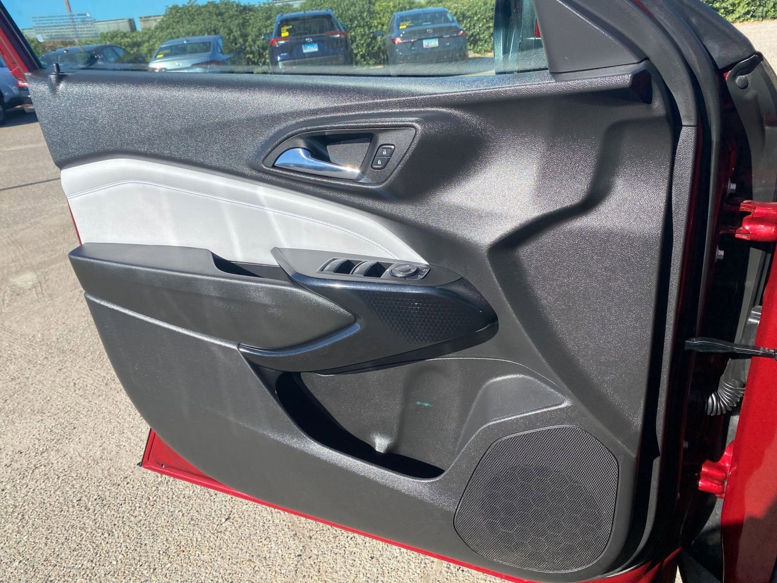 Thumbnail: 2025 Chevrolet Trax - 20