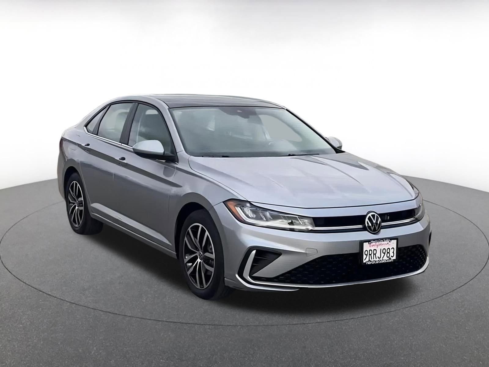 Thumbnail: 2025 Volkswagen Jetta - 3