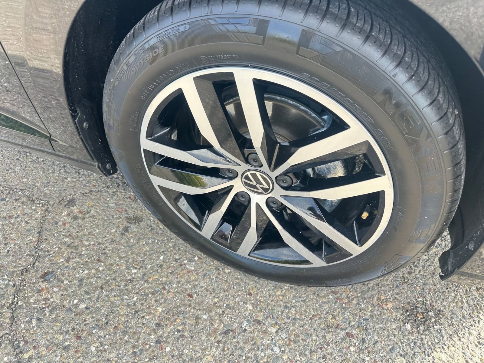 Thumbnail: 2025 Volkswagen Jetta - 35