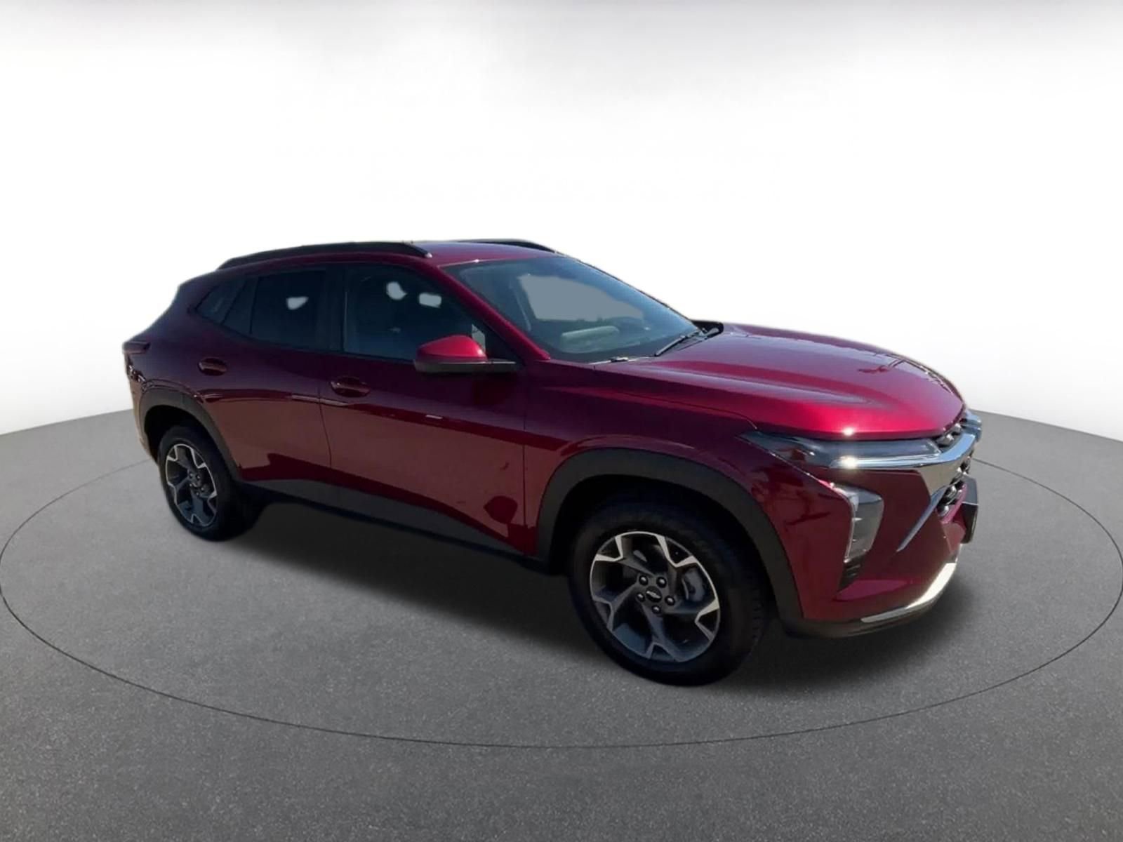 Thumbnail: 2025 Chevrolet Trax - 2