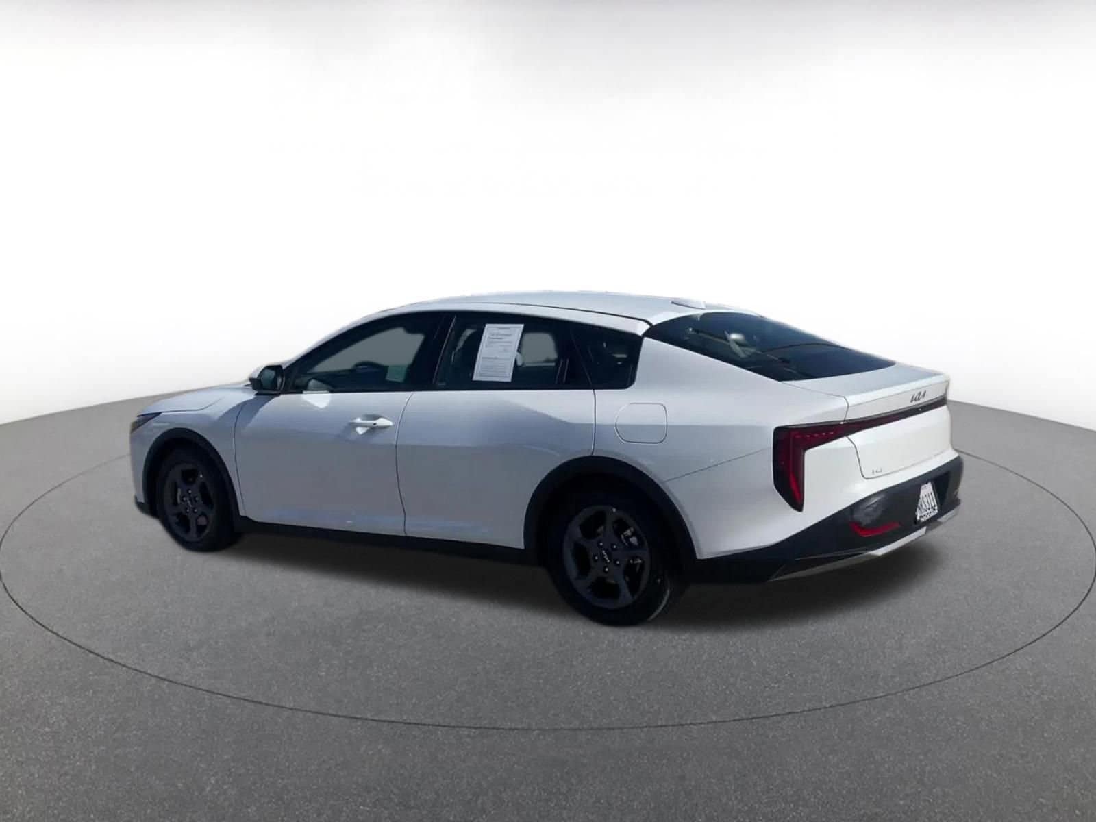 Thumbnail: 2025 Kia K4 - 10