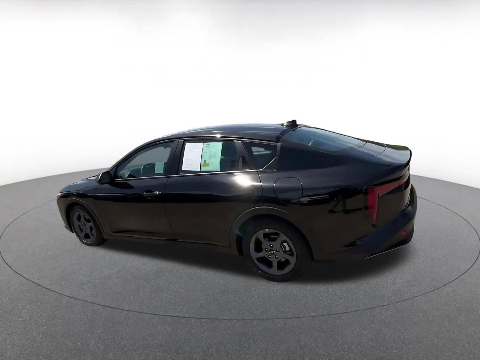 Thumbnail: 2025 Kia K4 - 10