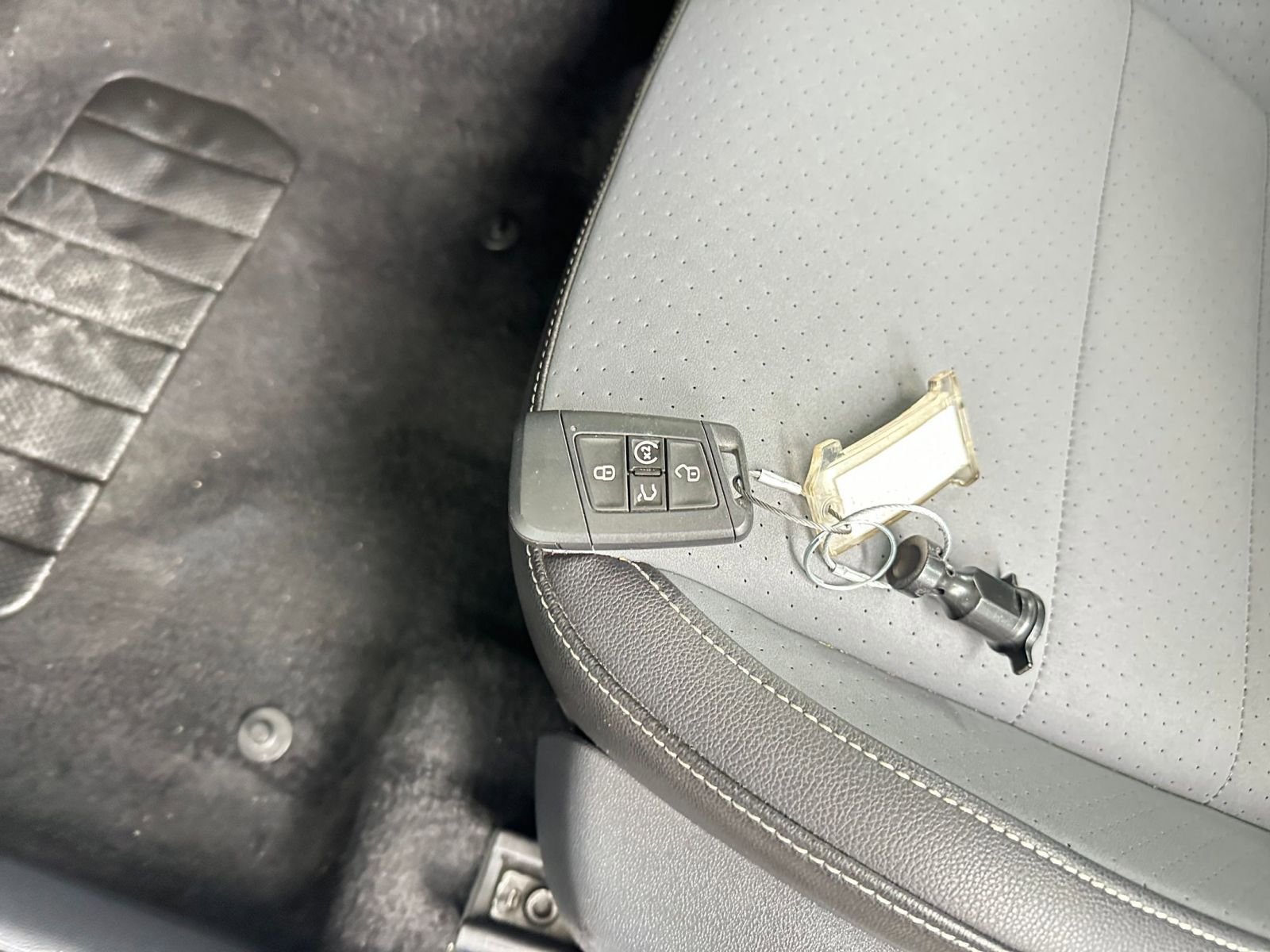 Thumbnail: 2025 Volkswagen Jetta - 22