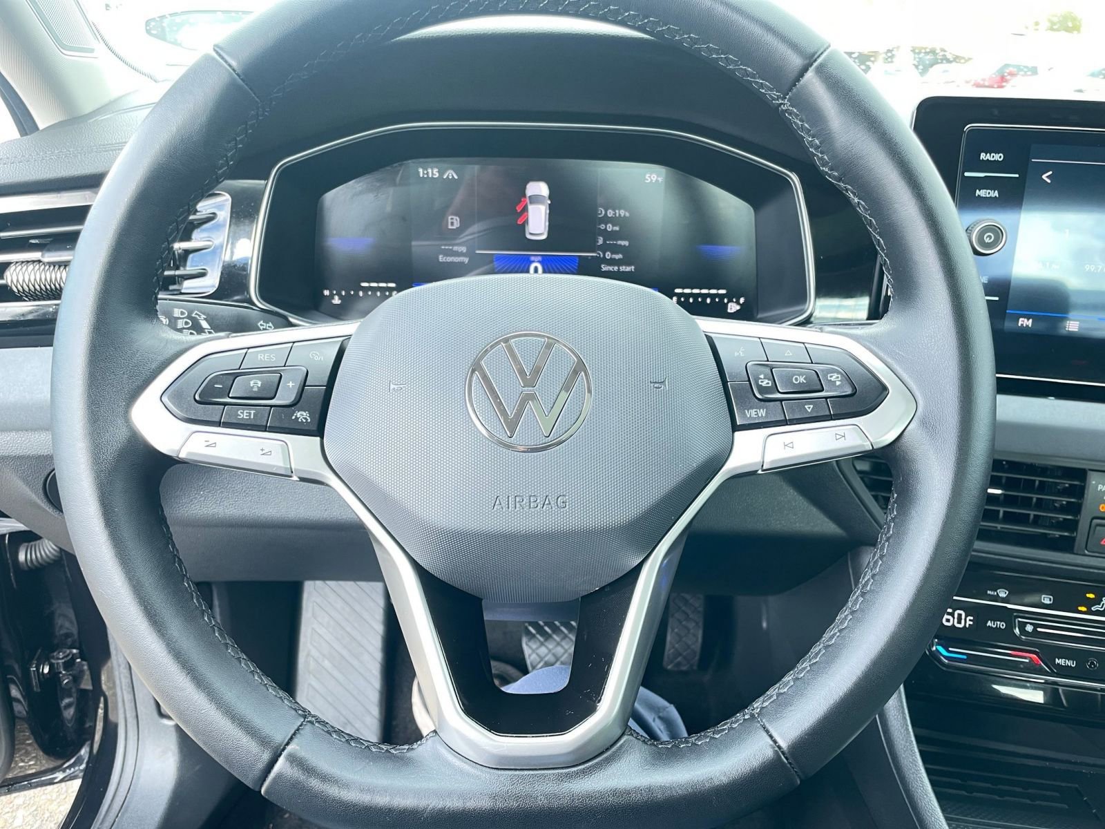 Thumbnail: 2025 Volkswagen Jetta - 28