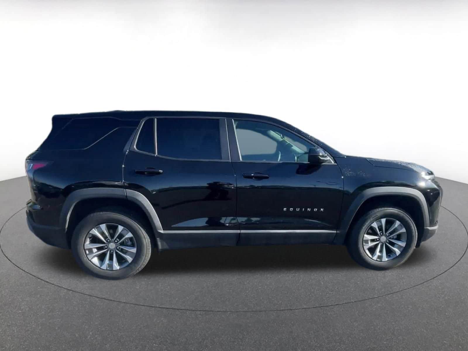 Thumbnail: 2025 Chevrolet Equinox - 16